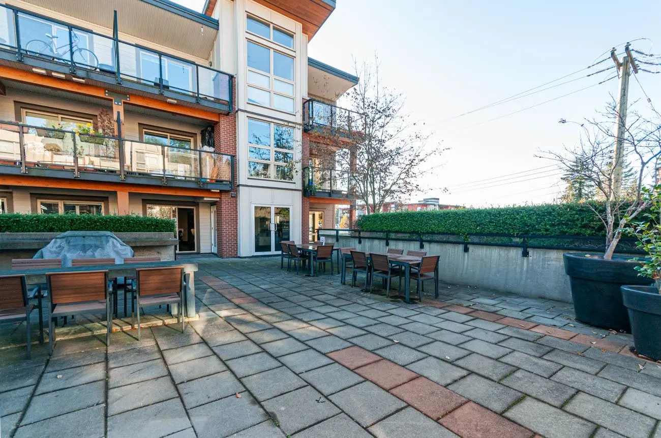 1182 W 16 Street #405