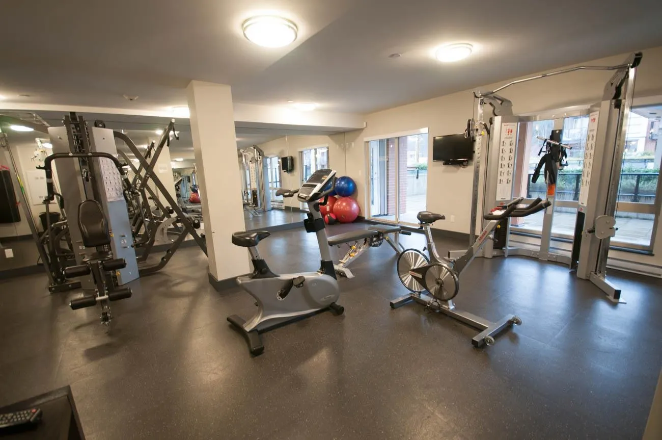1182 W 16 Street #405