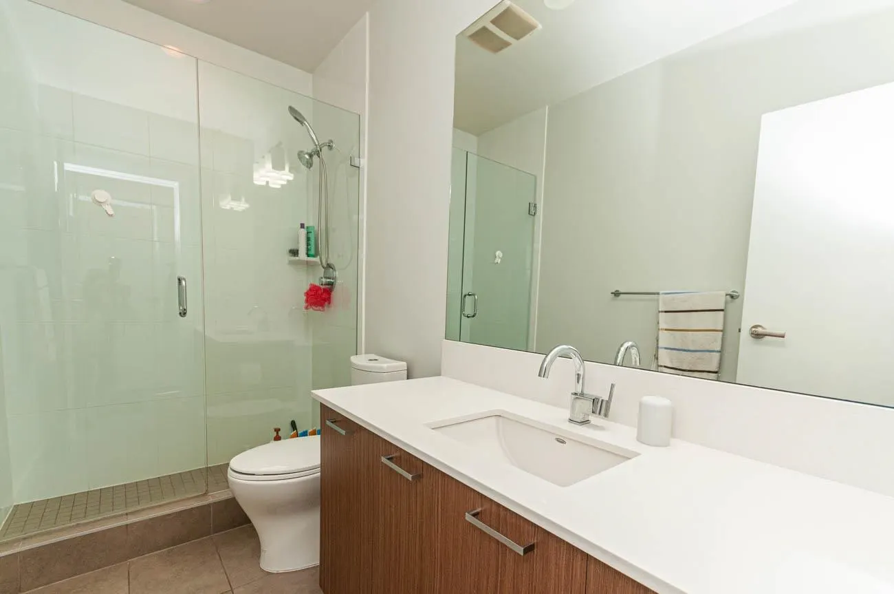 1182 W 16 Street #405