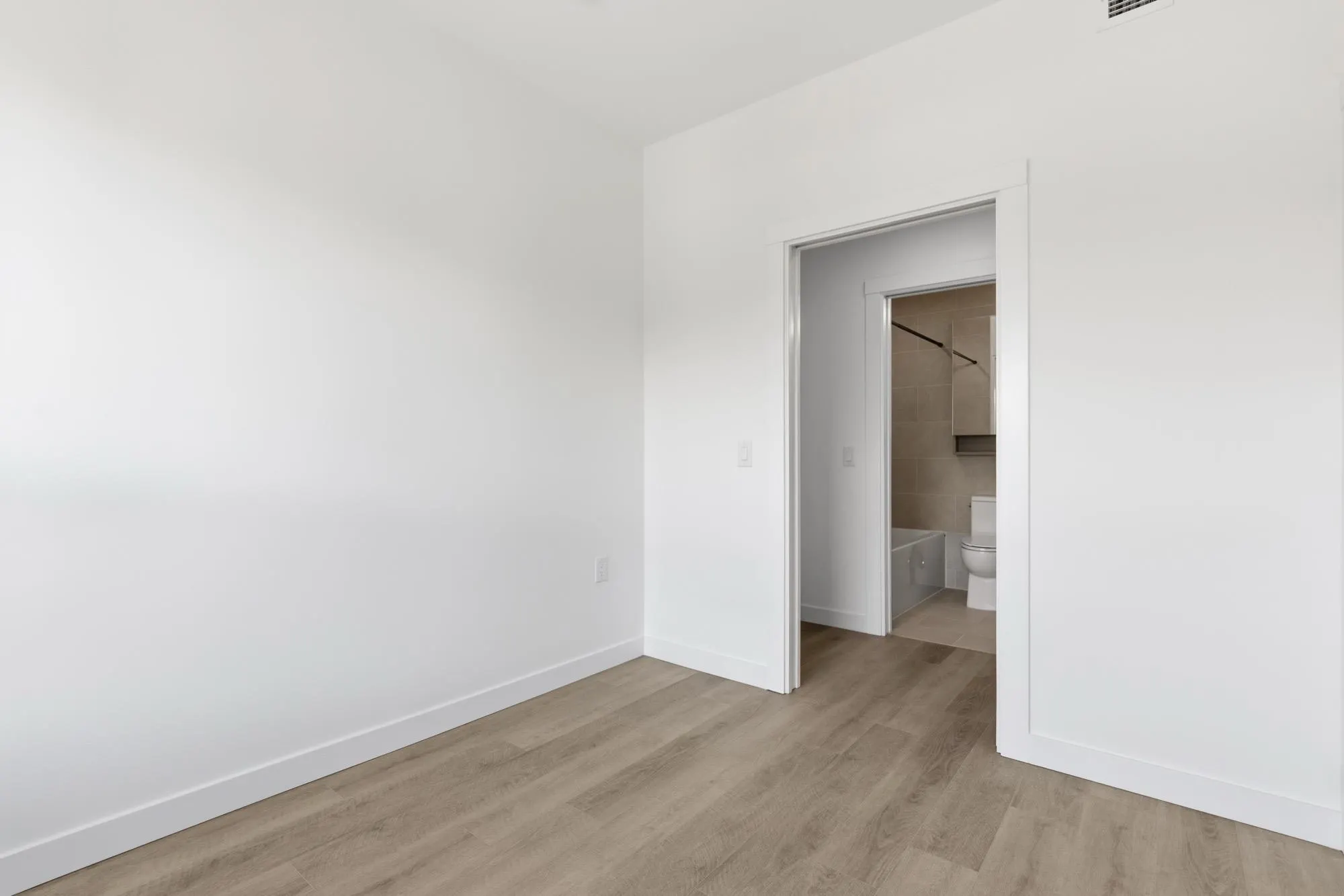 2268 E Broadway #507