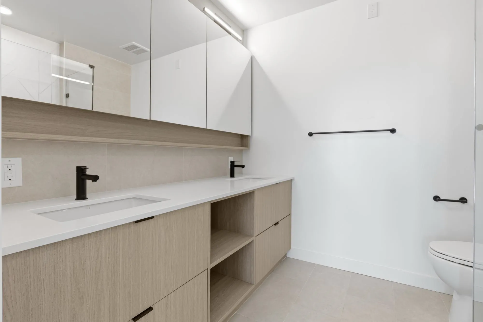 2268 E Broadway #302