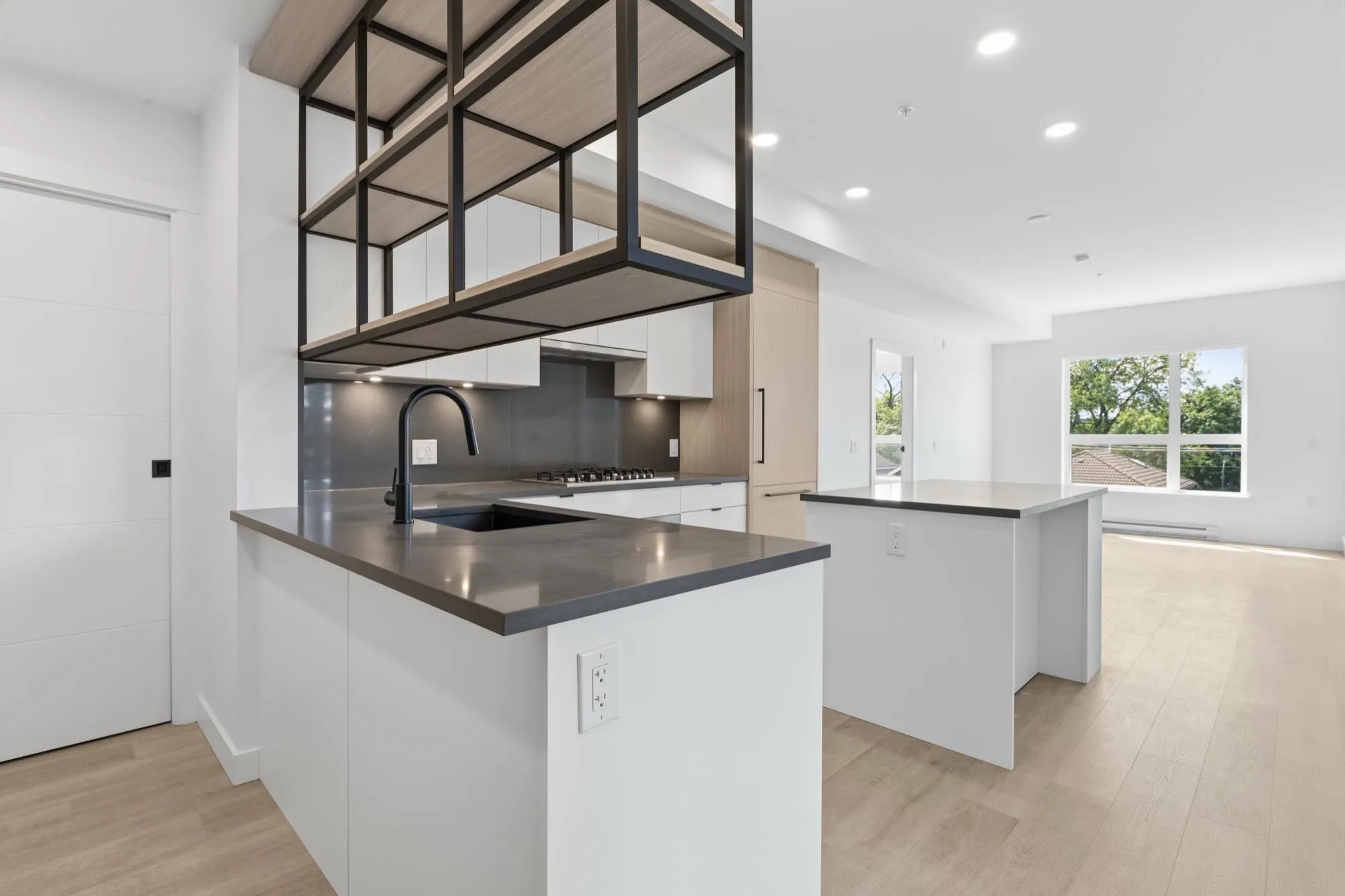 2268 E Broadway #302