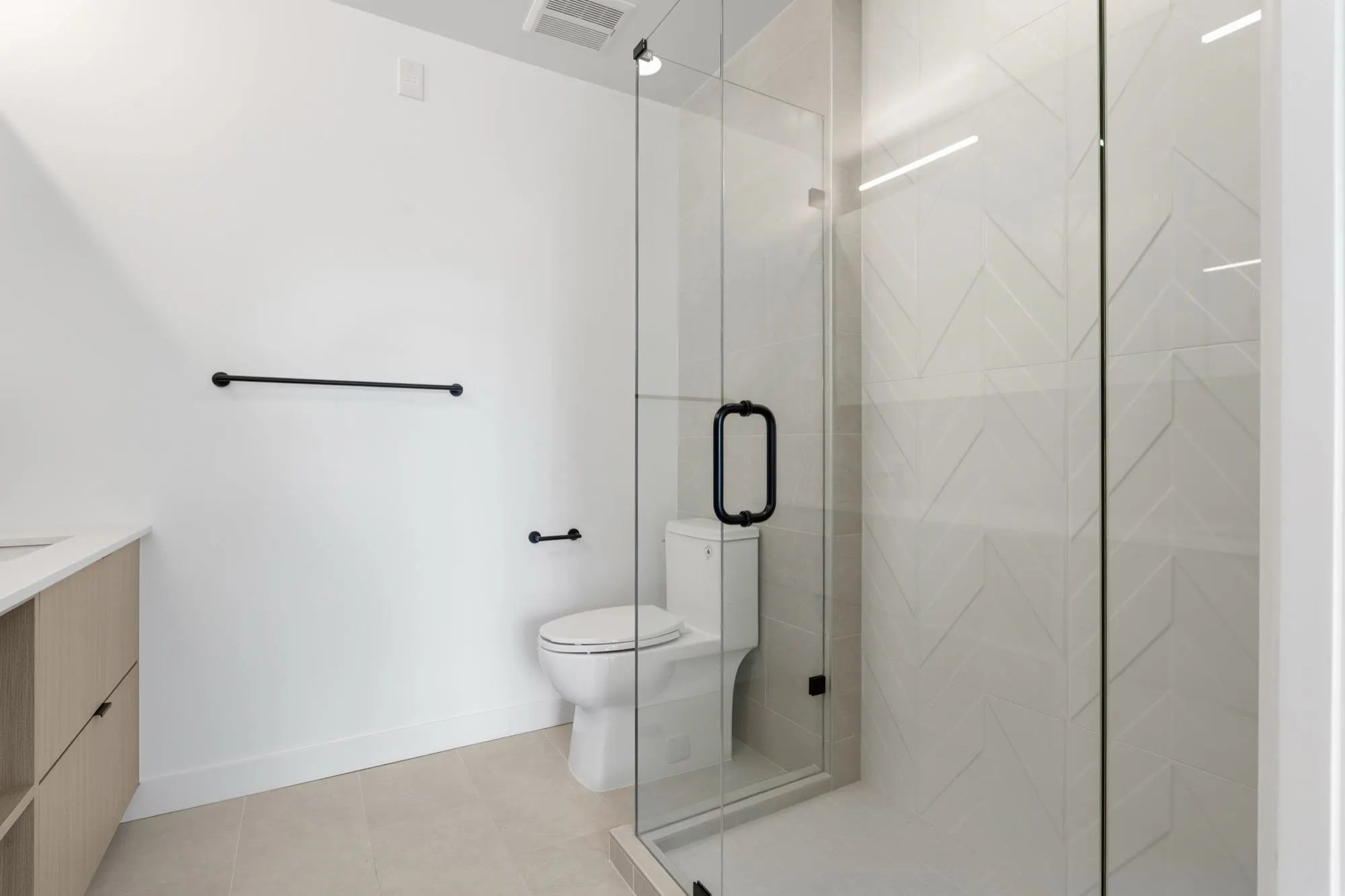 2268 E Broadway #302