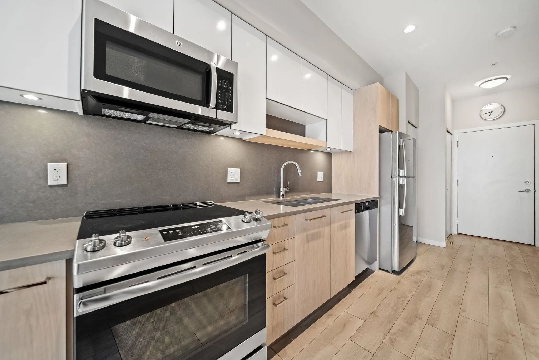 13768 108 Avenue #303