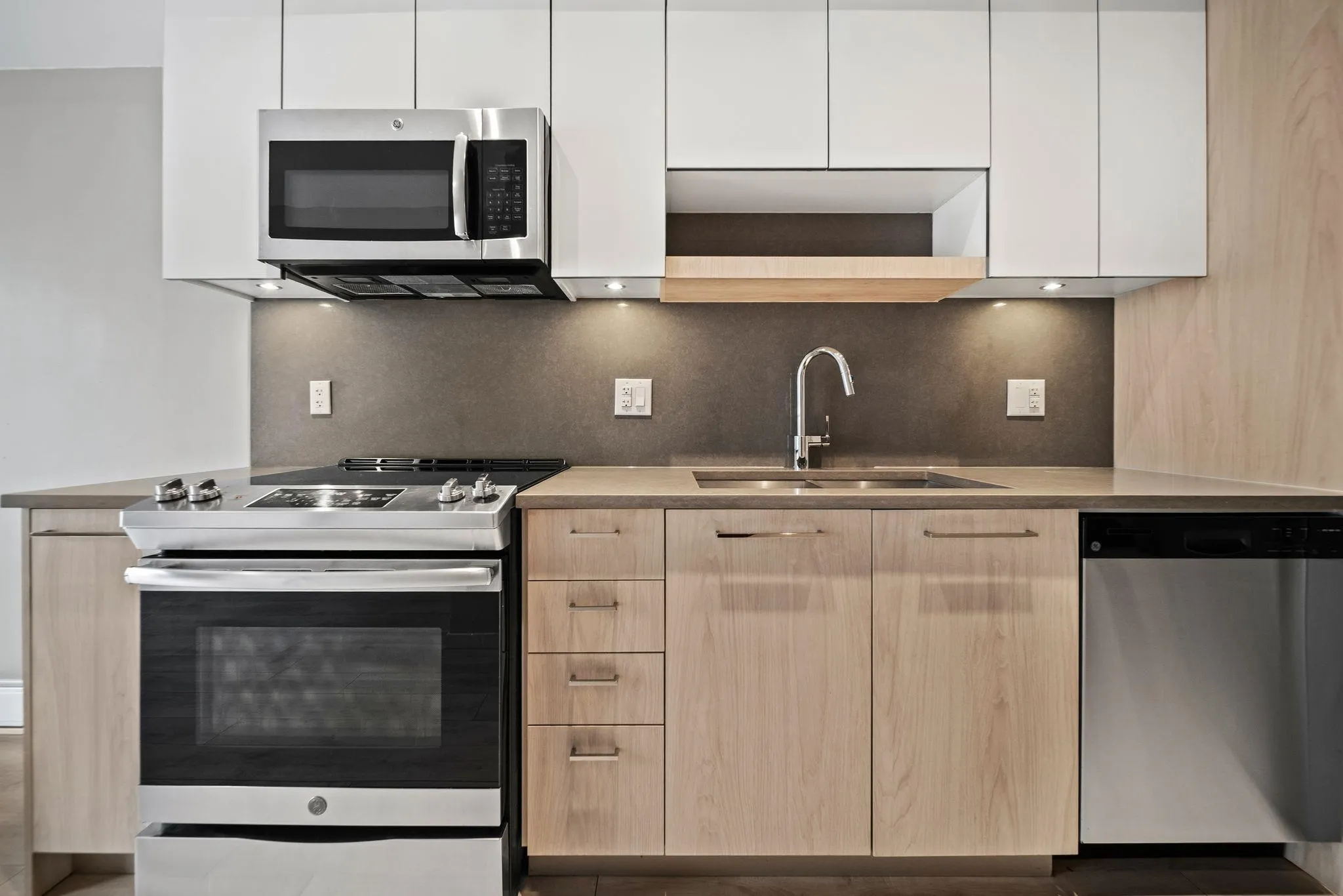 13768 108 Avenue #303