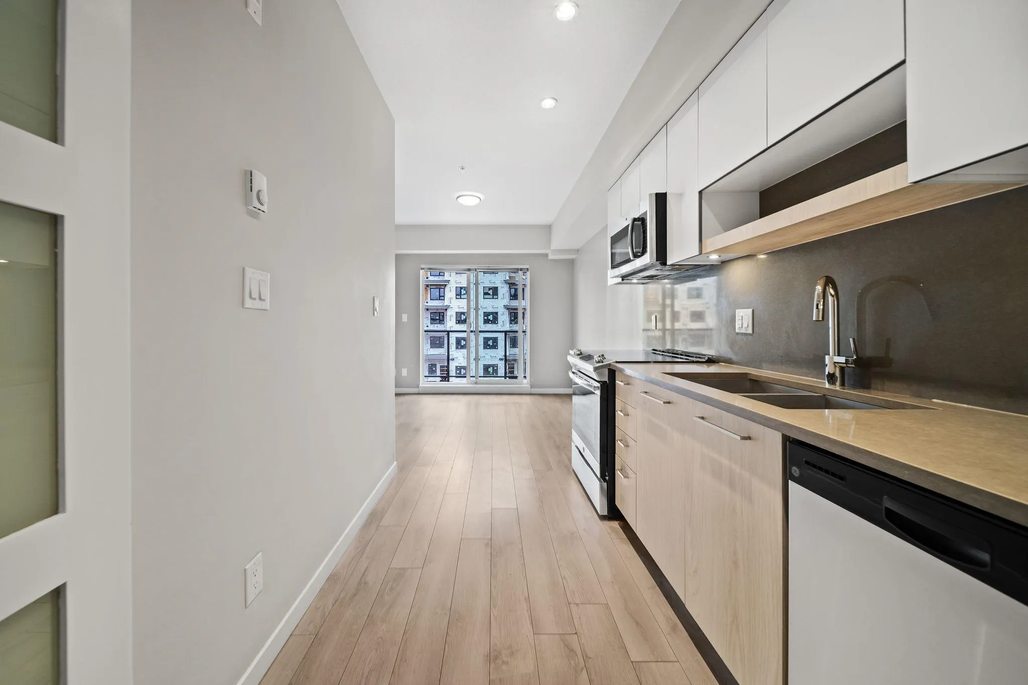 13768 108 Avenue #303