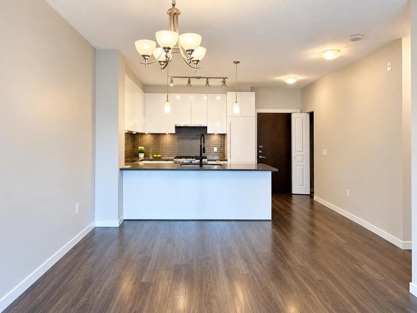 9366 Tomicki Avenue #2xx