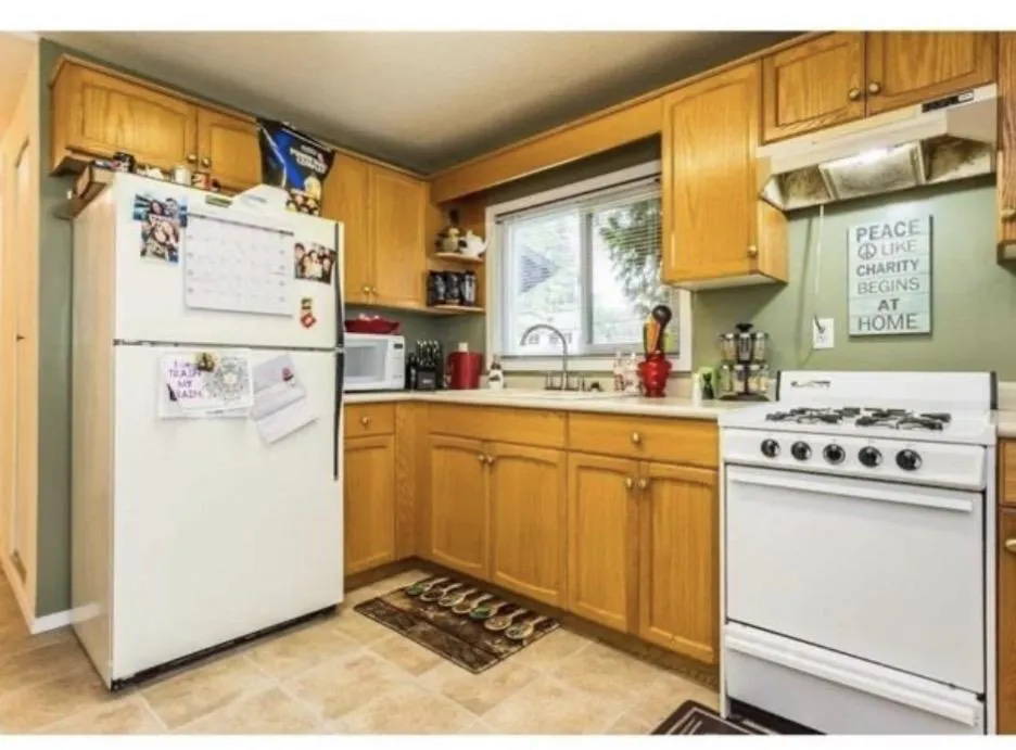 3633 Burnside Drive