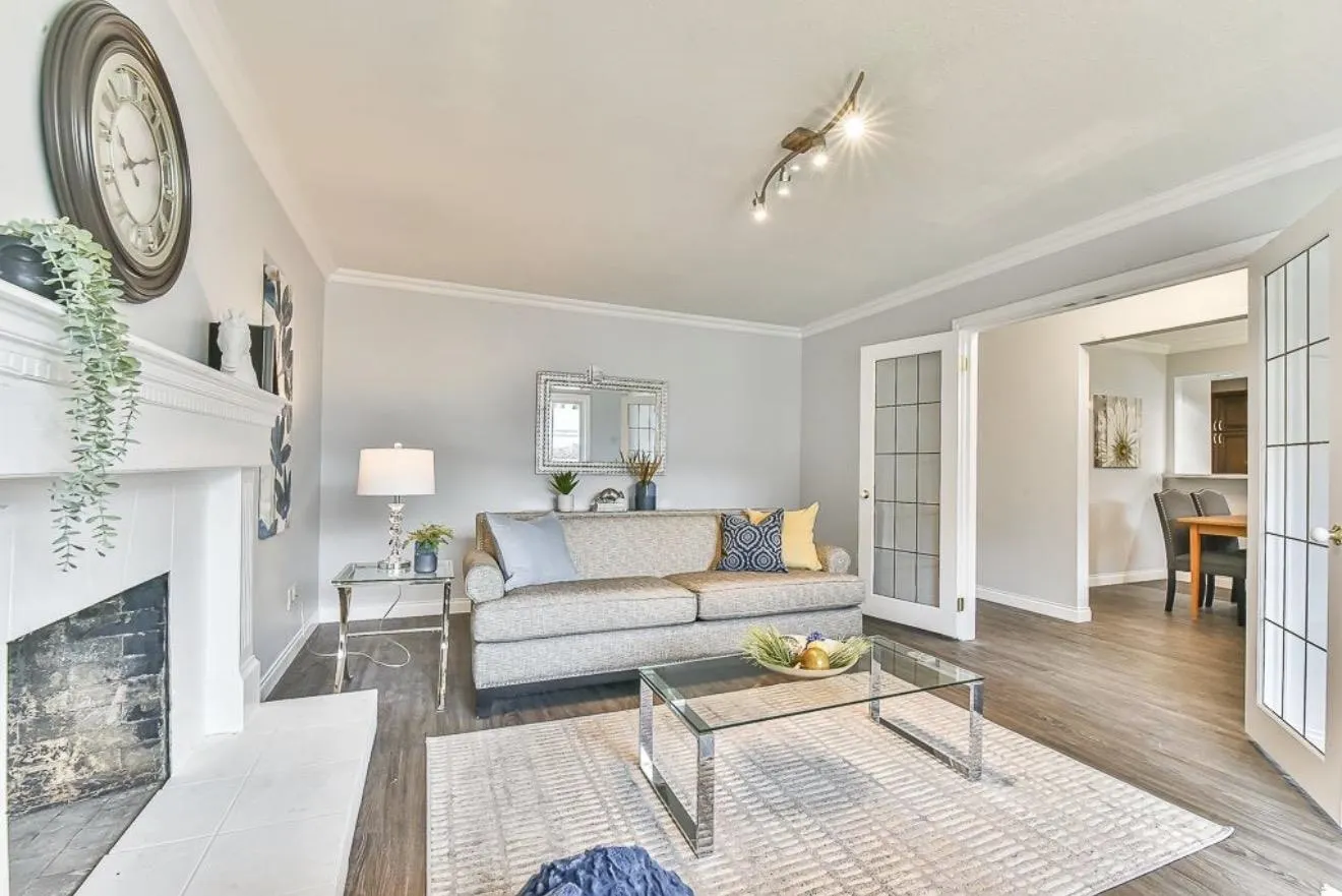3633 Burnside Drive