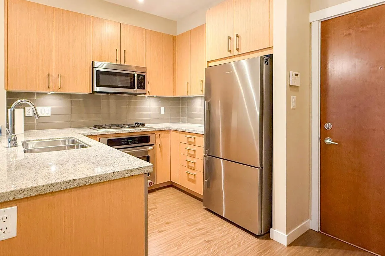 119 W 22nd #108