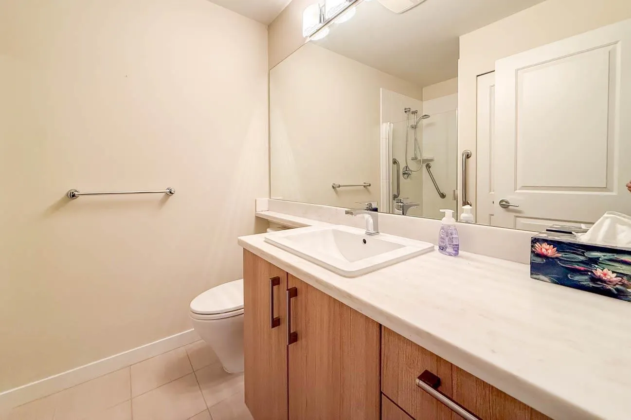 119 W 22nd #108