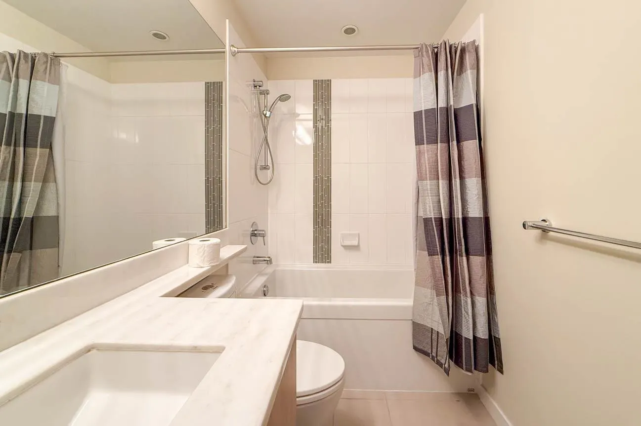 119 W 22nd #108