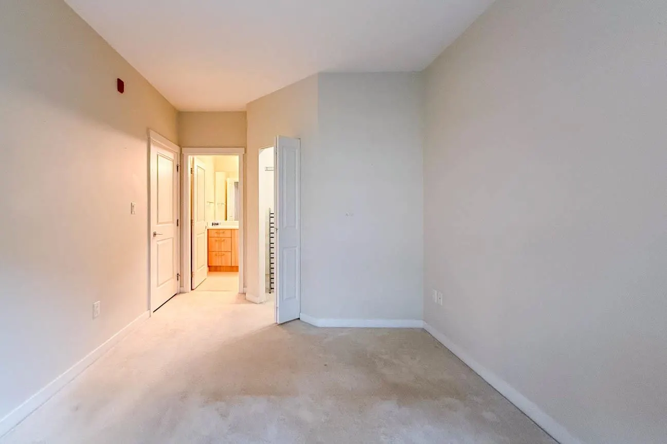 119 W 22nd #108