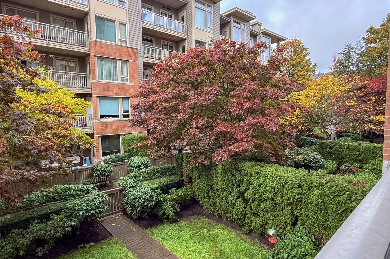 119 W 22nd #108