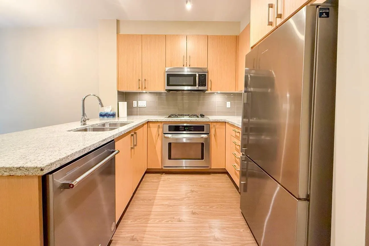 119 W 22nd #108