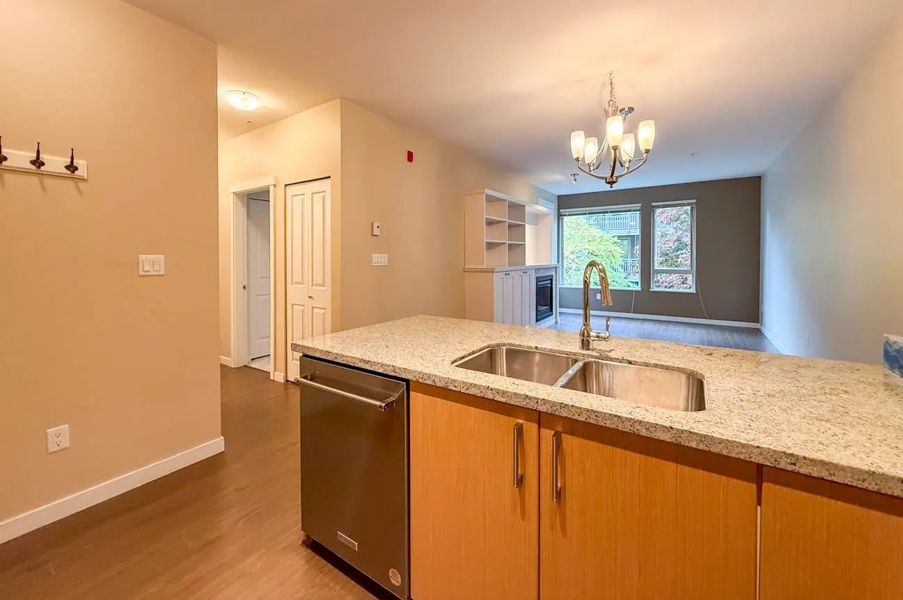 119 W 22nd #108