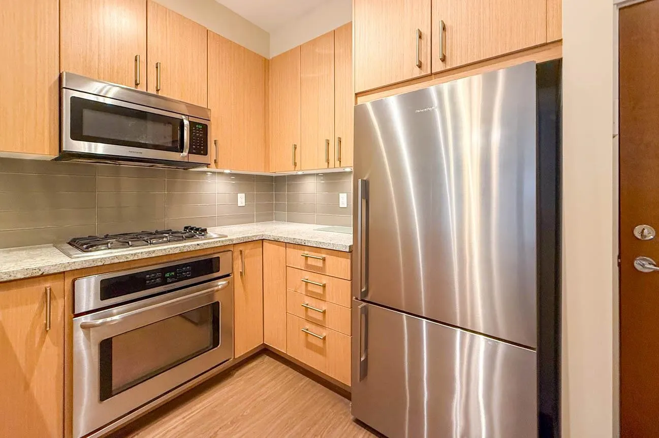 119 W 22nd #108