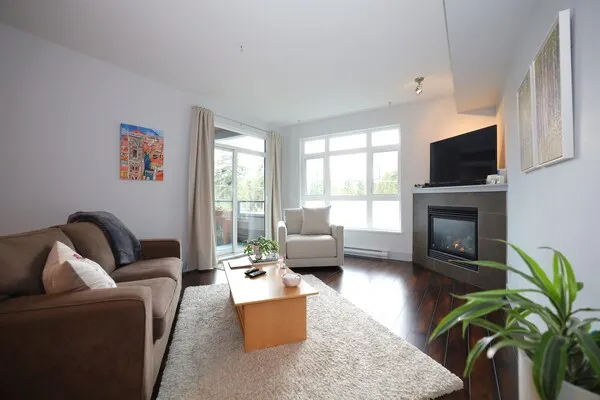 5682 Wharf Avenue #209
