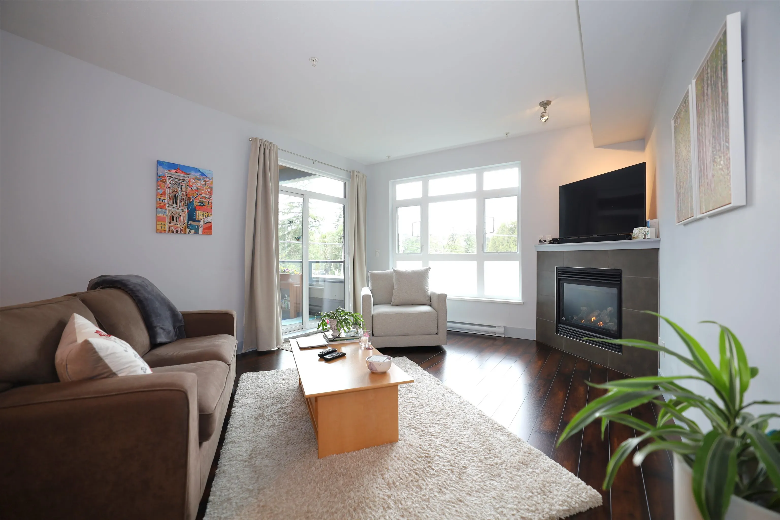 5682 Wharf Avenue #209