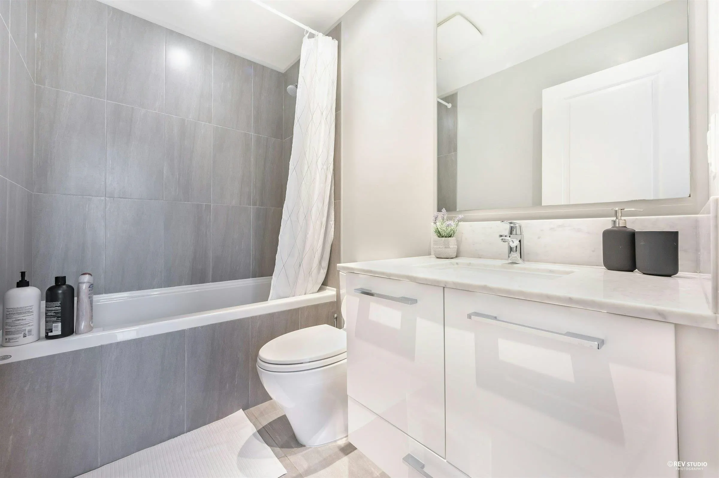 5238 Birney Ave Avenue #406