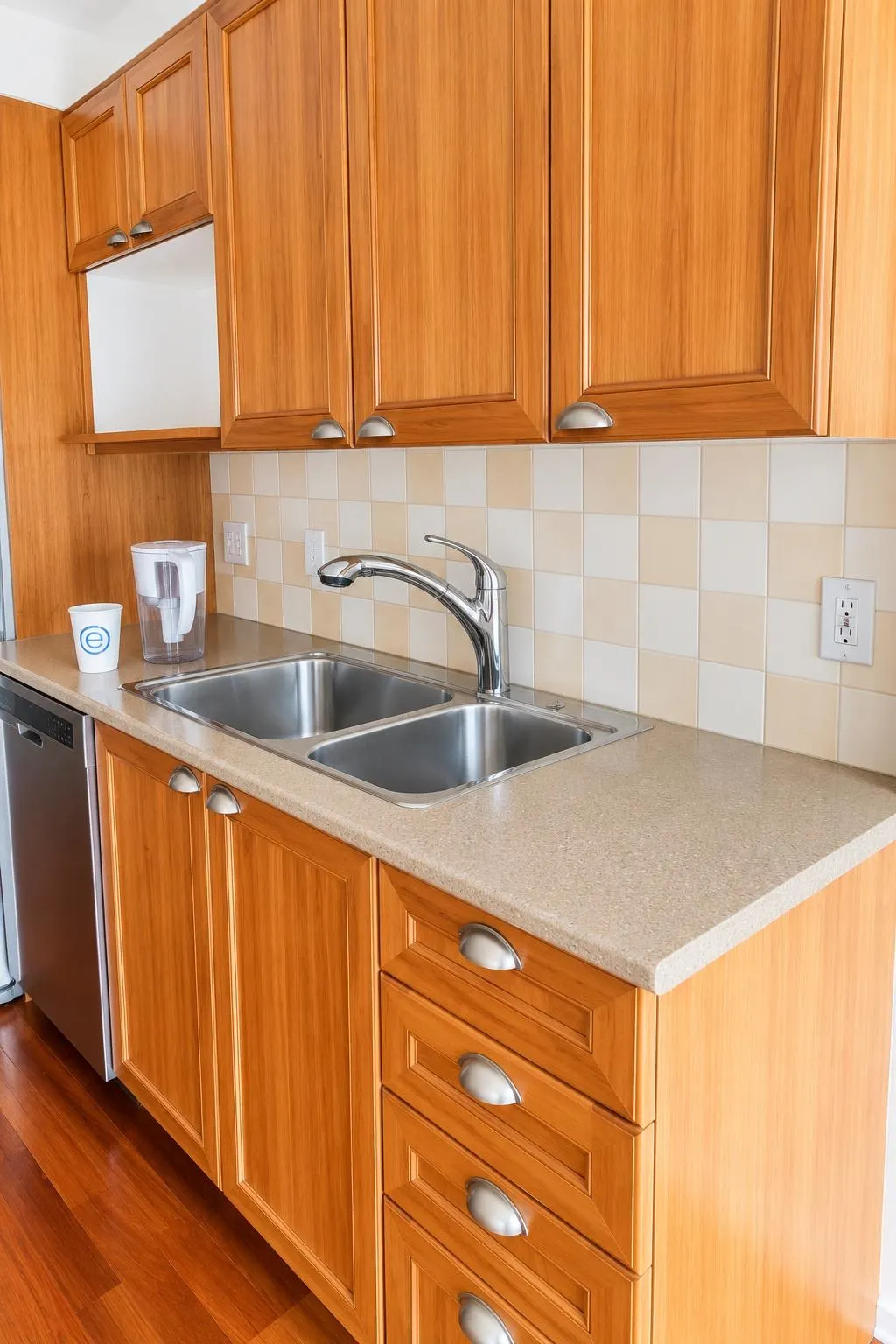 1723 Alberni Street #608