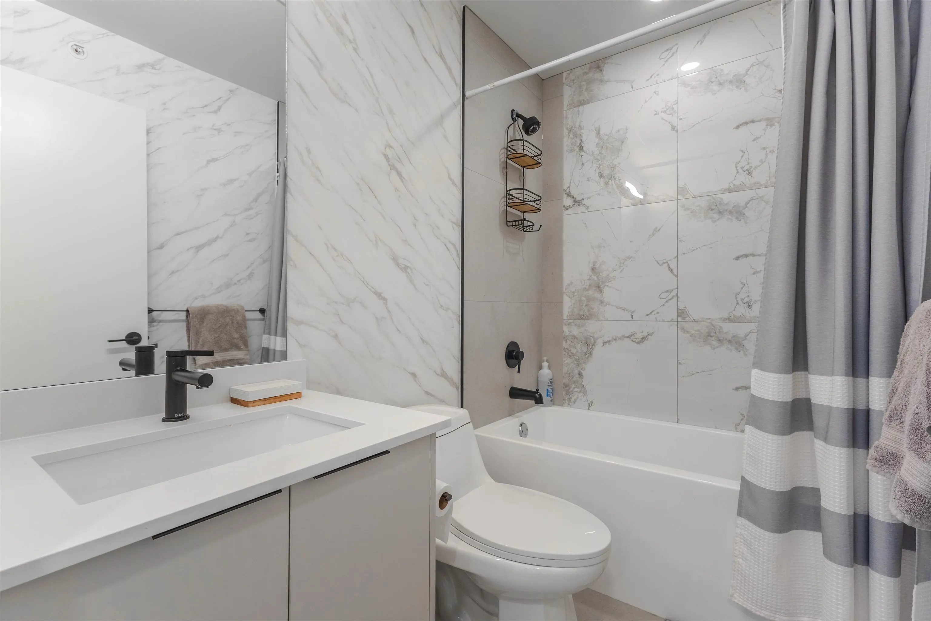 7670 207 Street #41