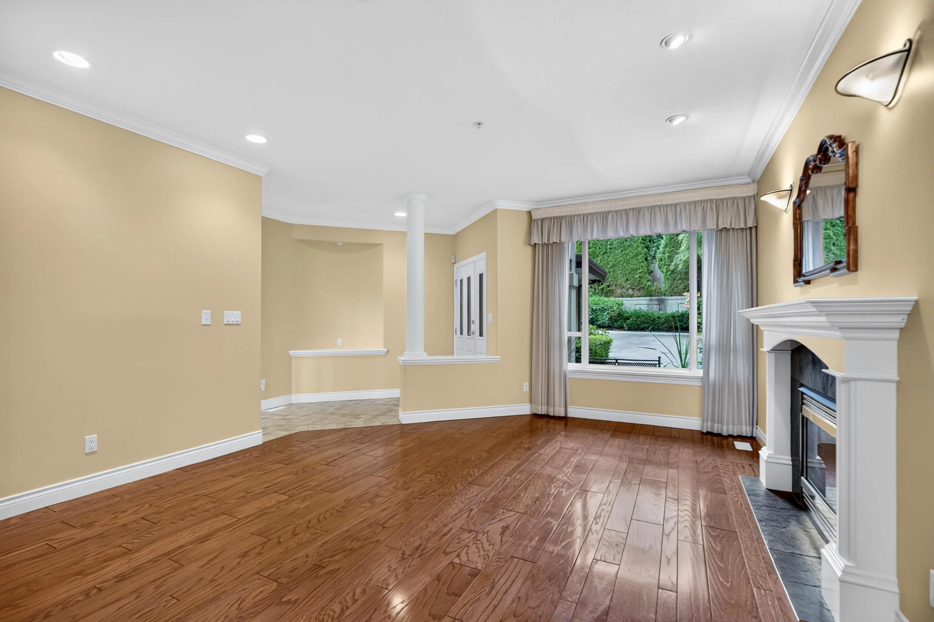688 Citadel Drive #7