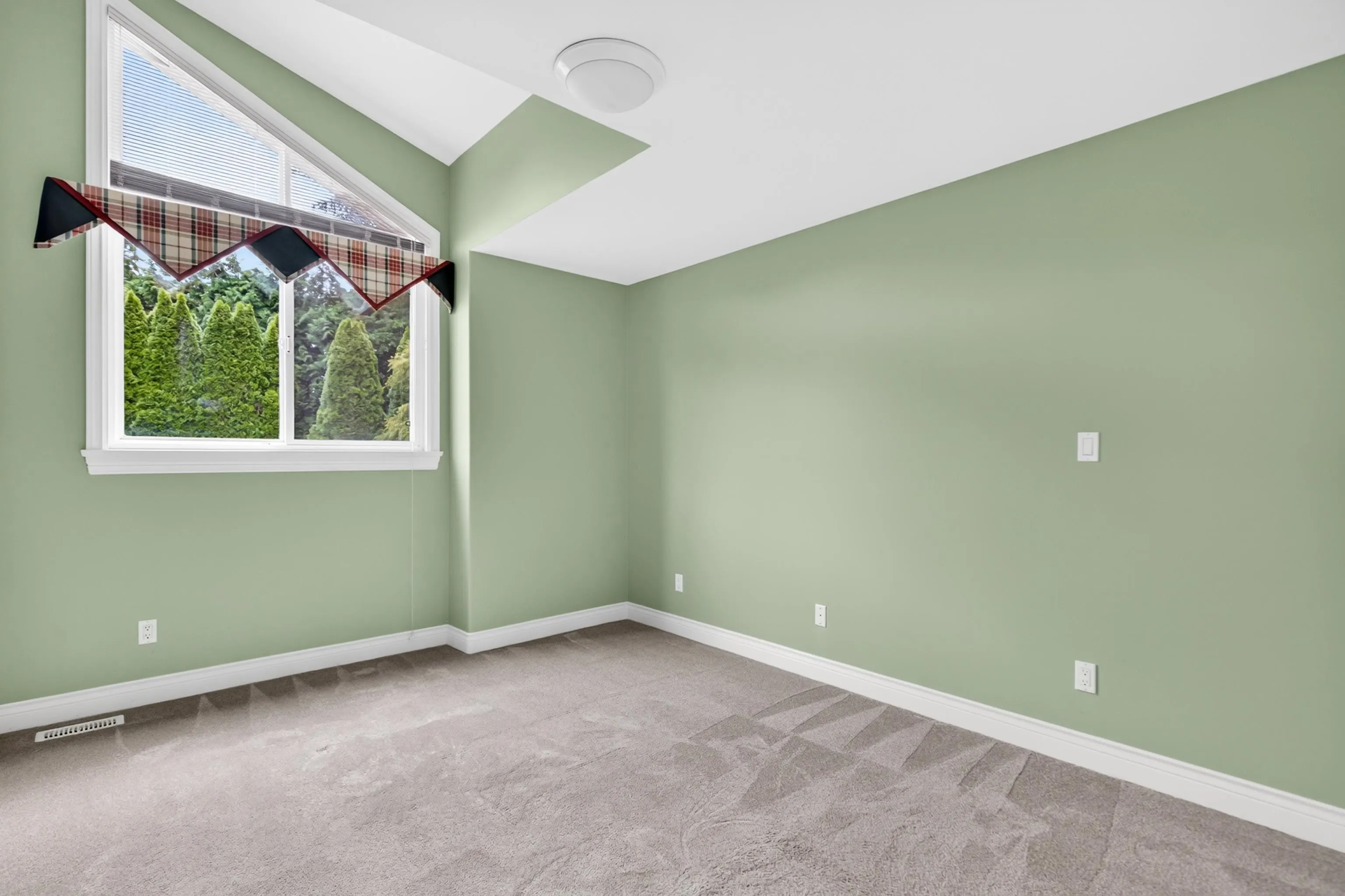 688 Citadel Drive #7