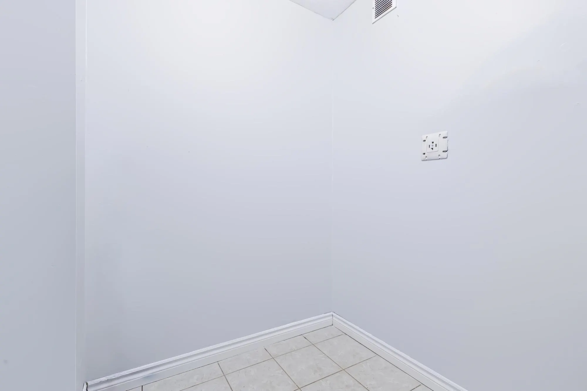 450 Bromley Street #310