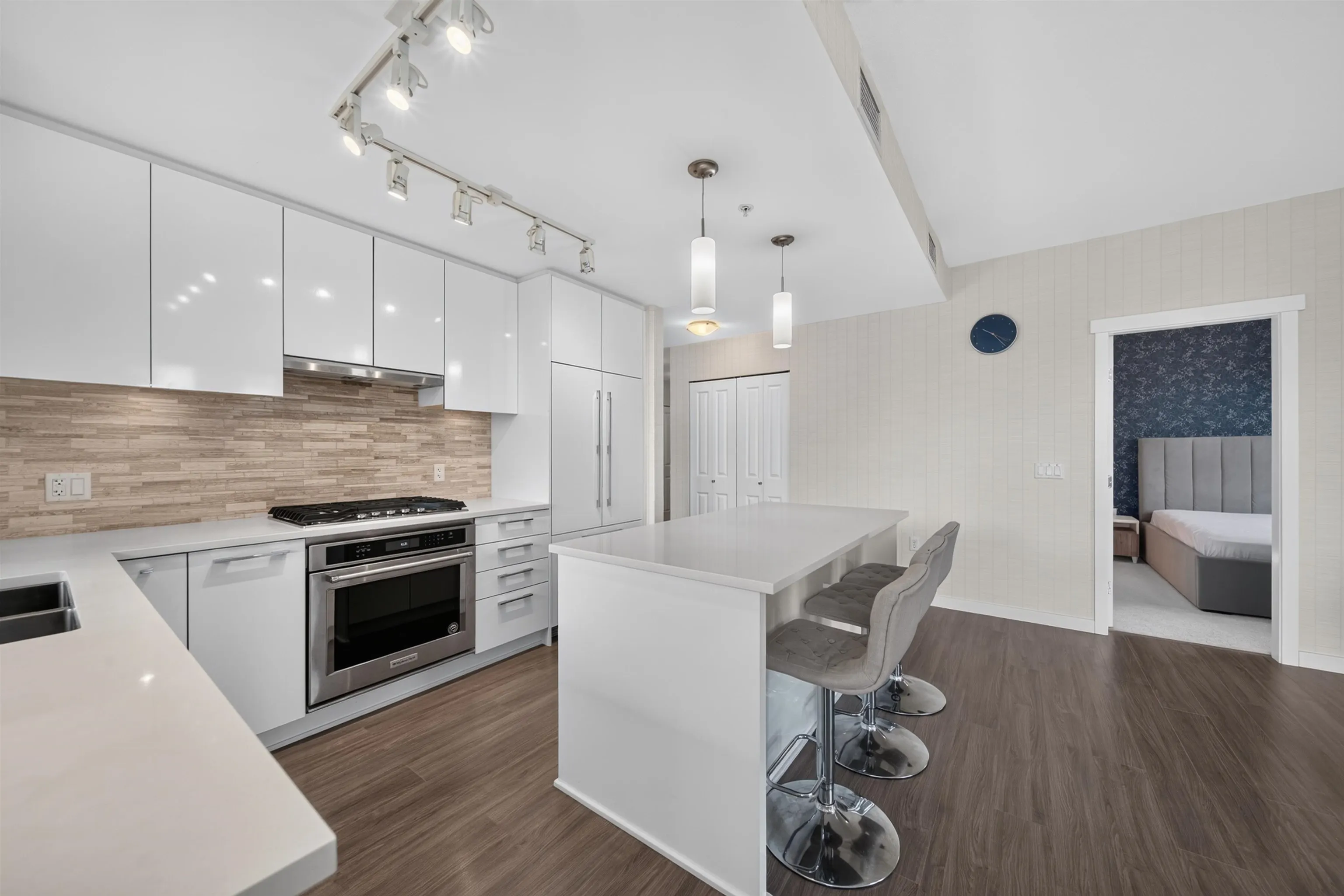 9551 Alexandra Road #311