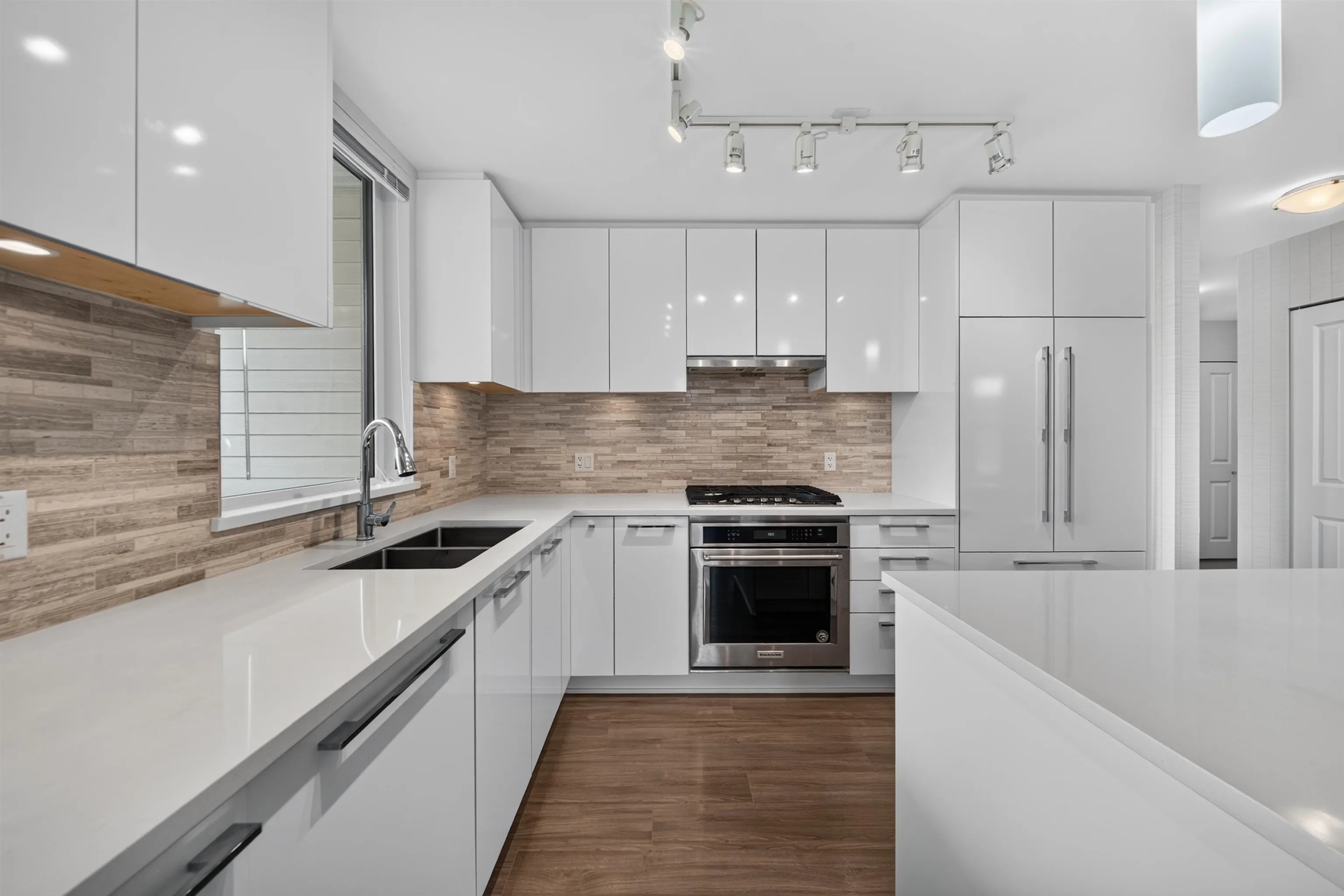 9551 Alexandra Road #311