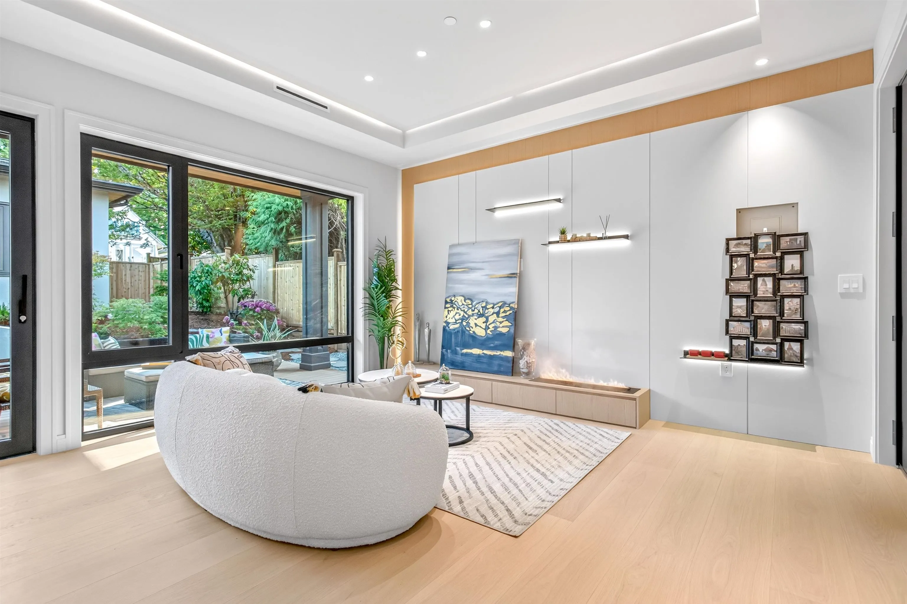 3836 W 21st Avenue #2