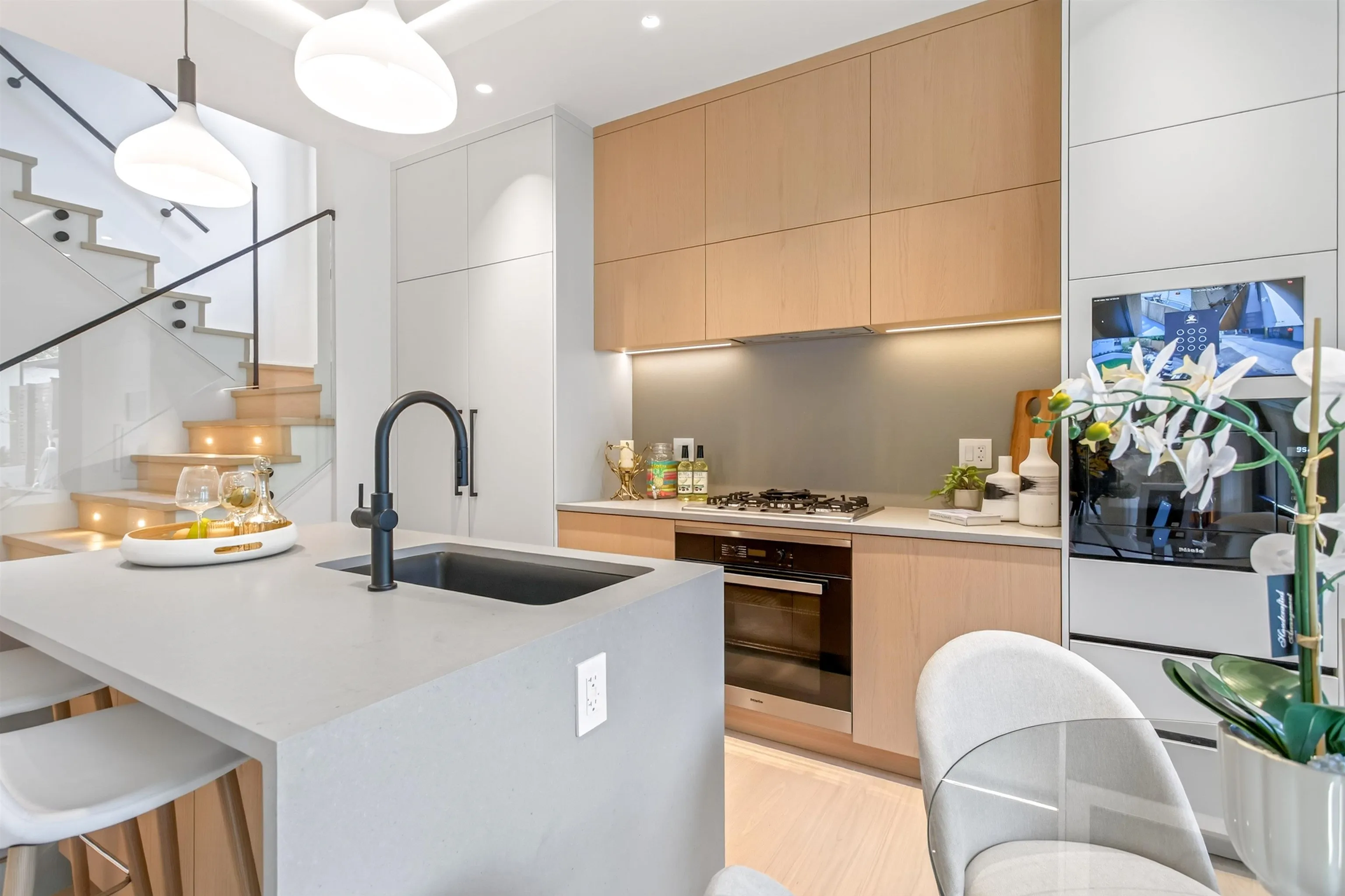 3836 W 21st Avenue #2