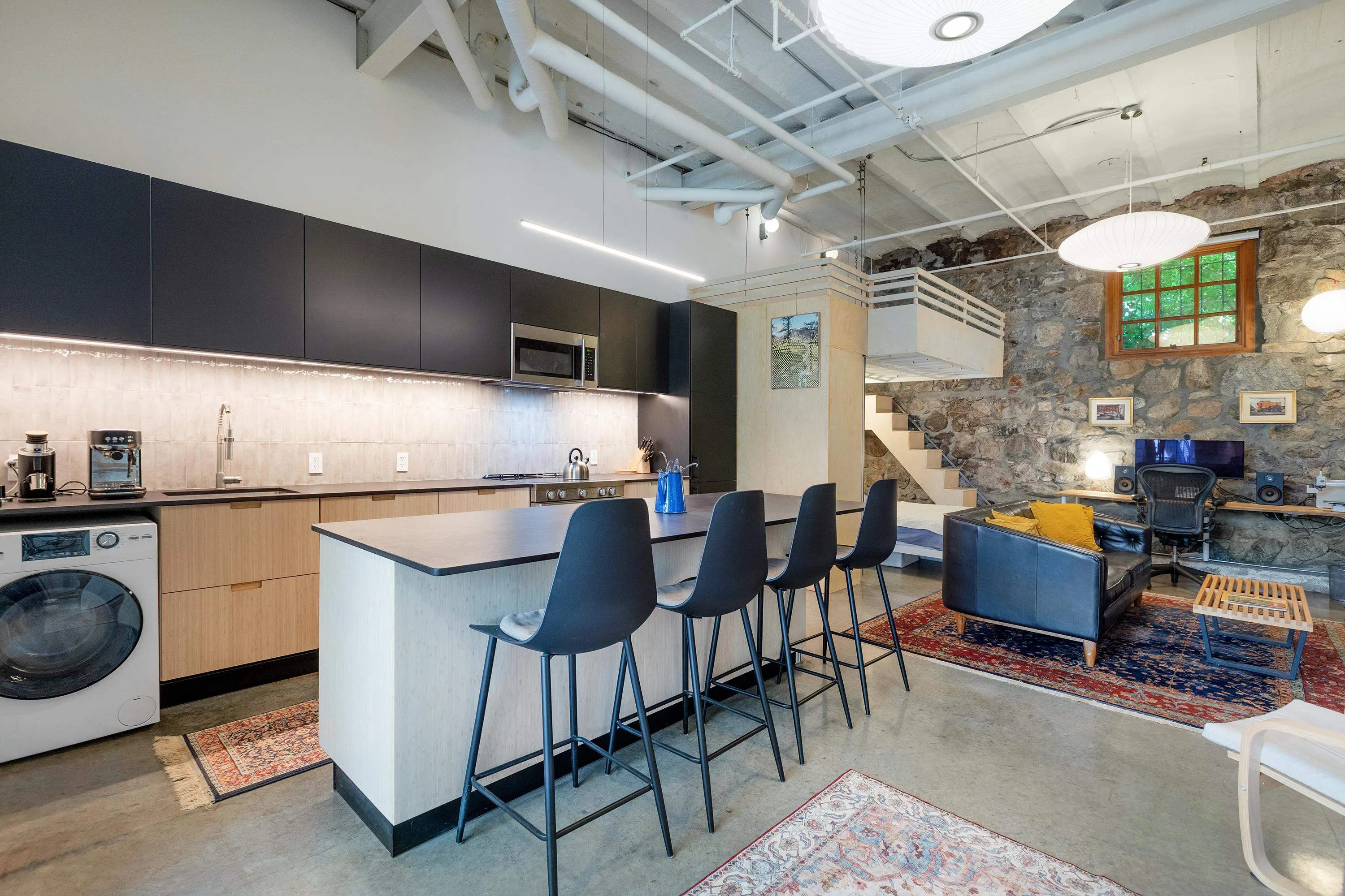 280 E 6th Avenue #4