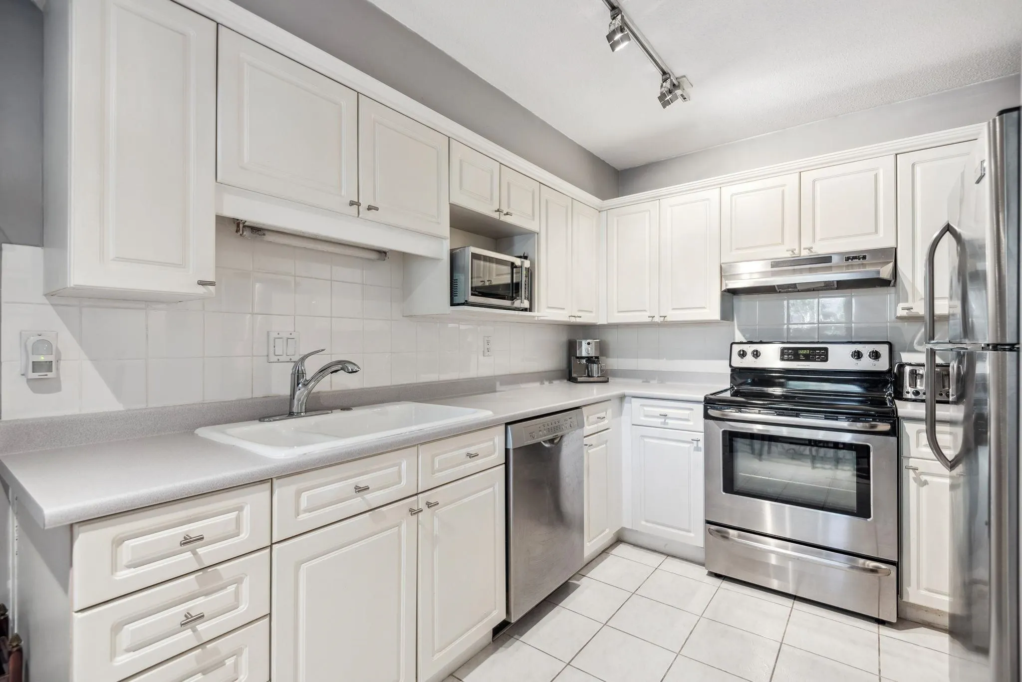 1523 Bowser Avenue #107