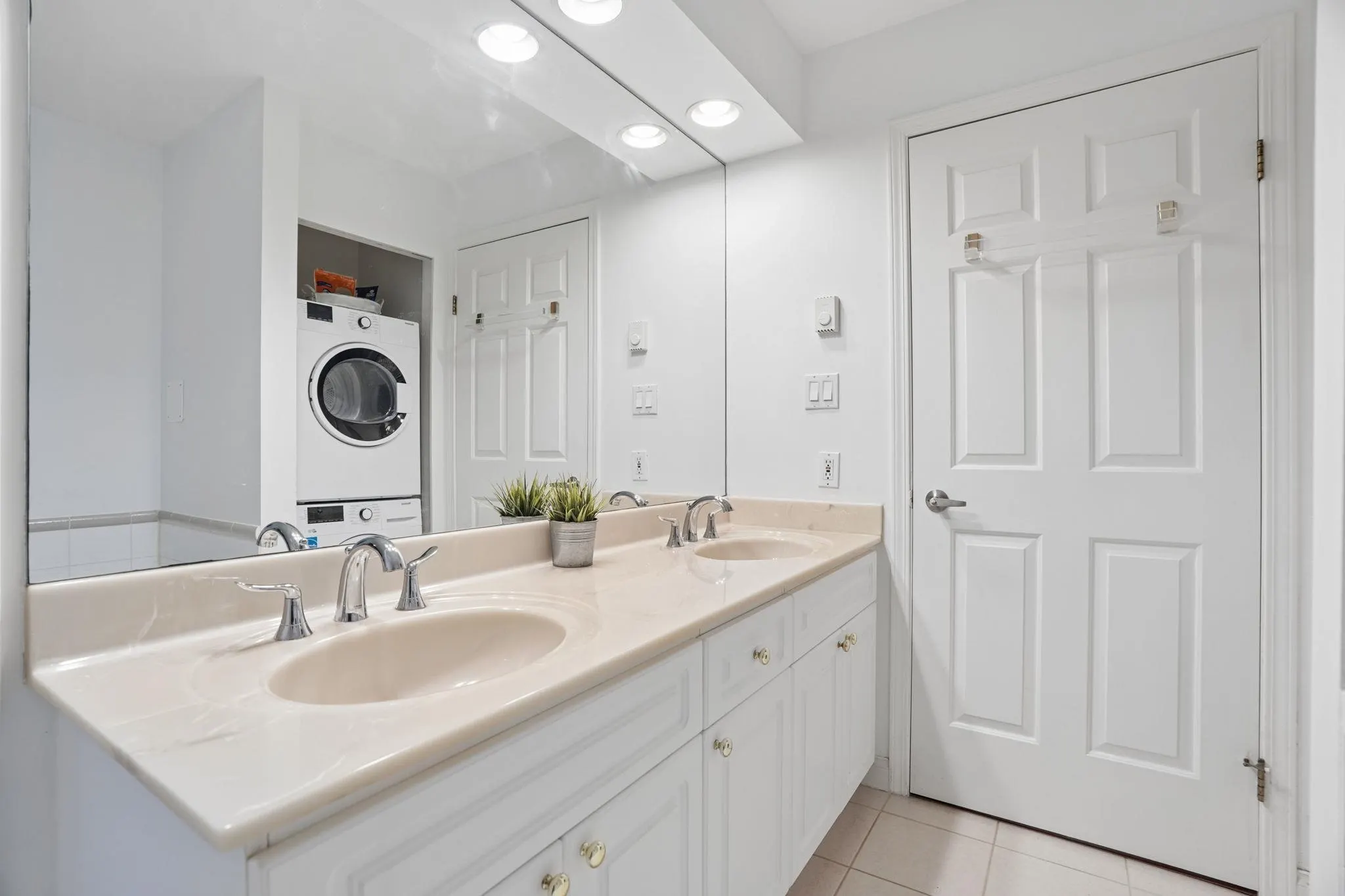 5835 Hampton Place #116