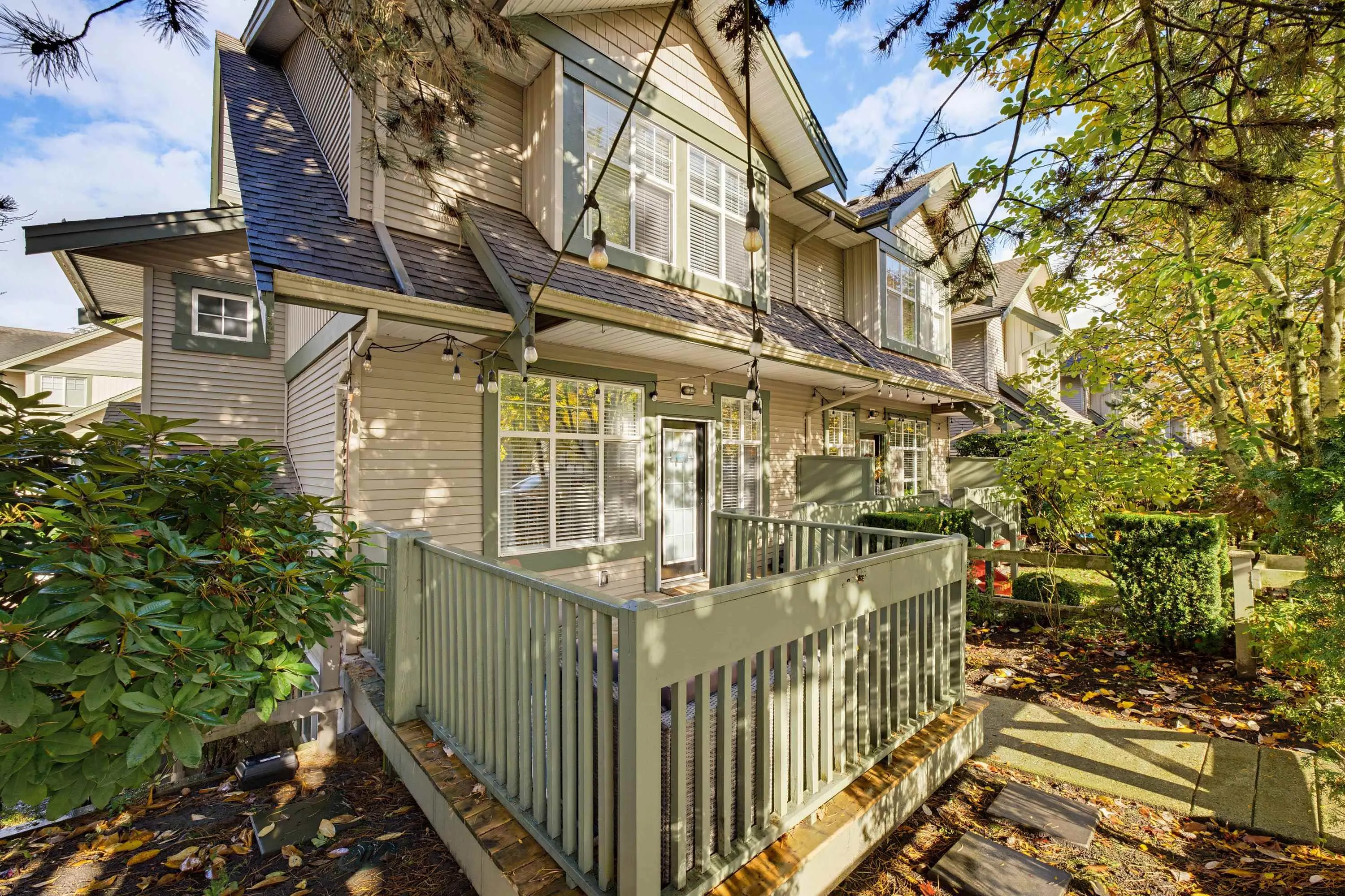 6050 166 Street #70