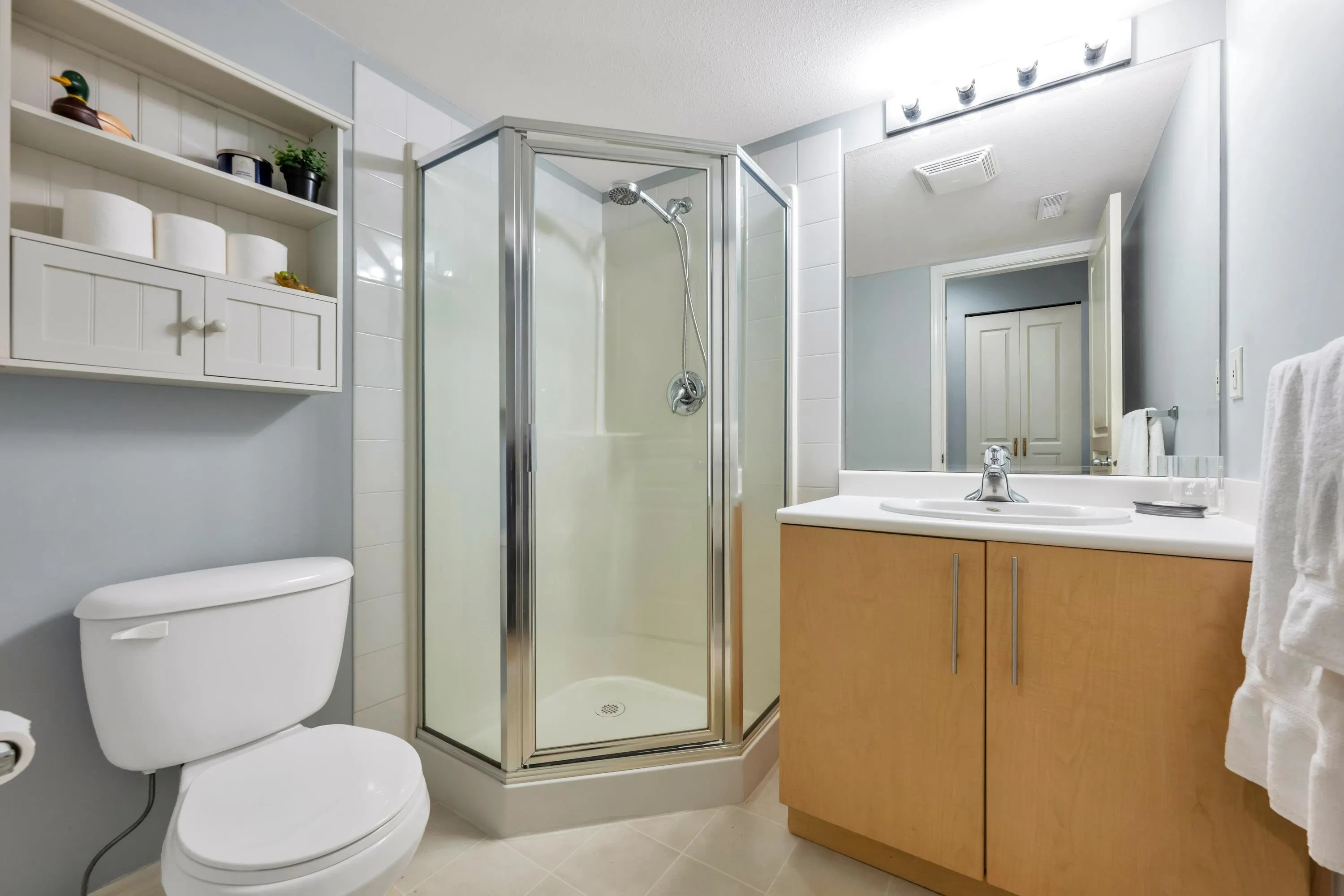 6050 166 Street #70