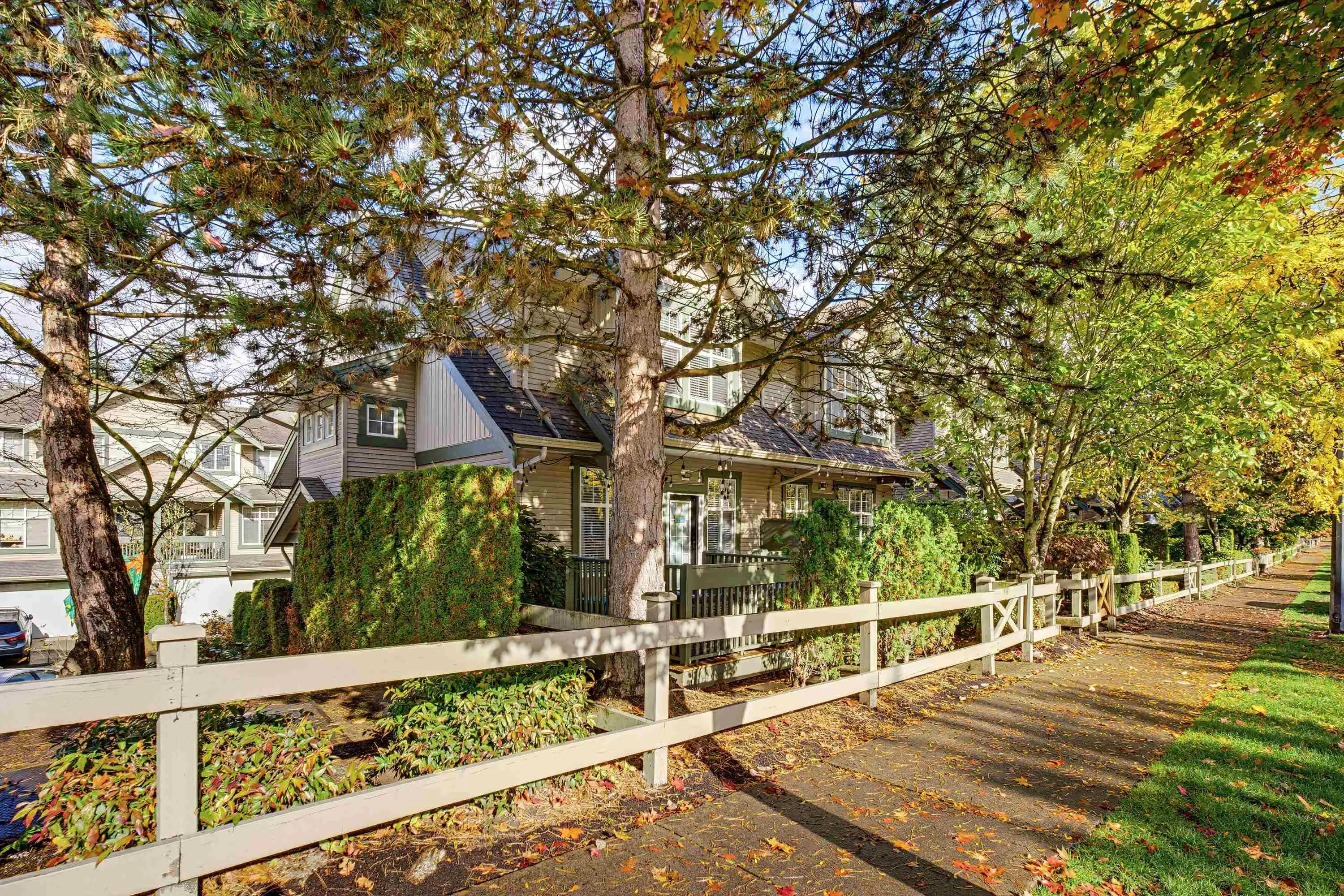 6050 166 Street #70