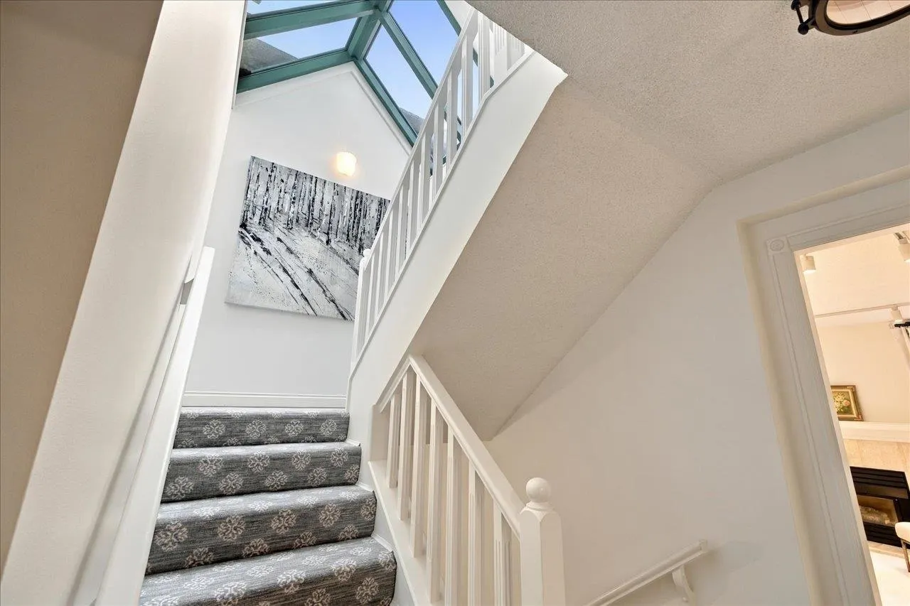 362 Taylor Way
