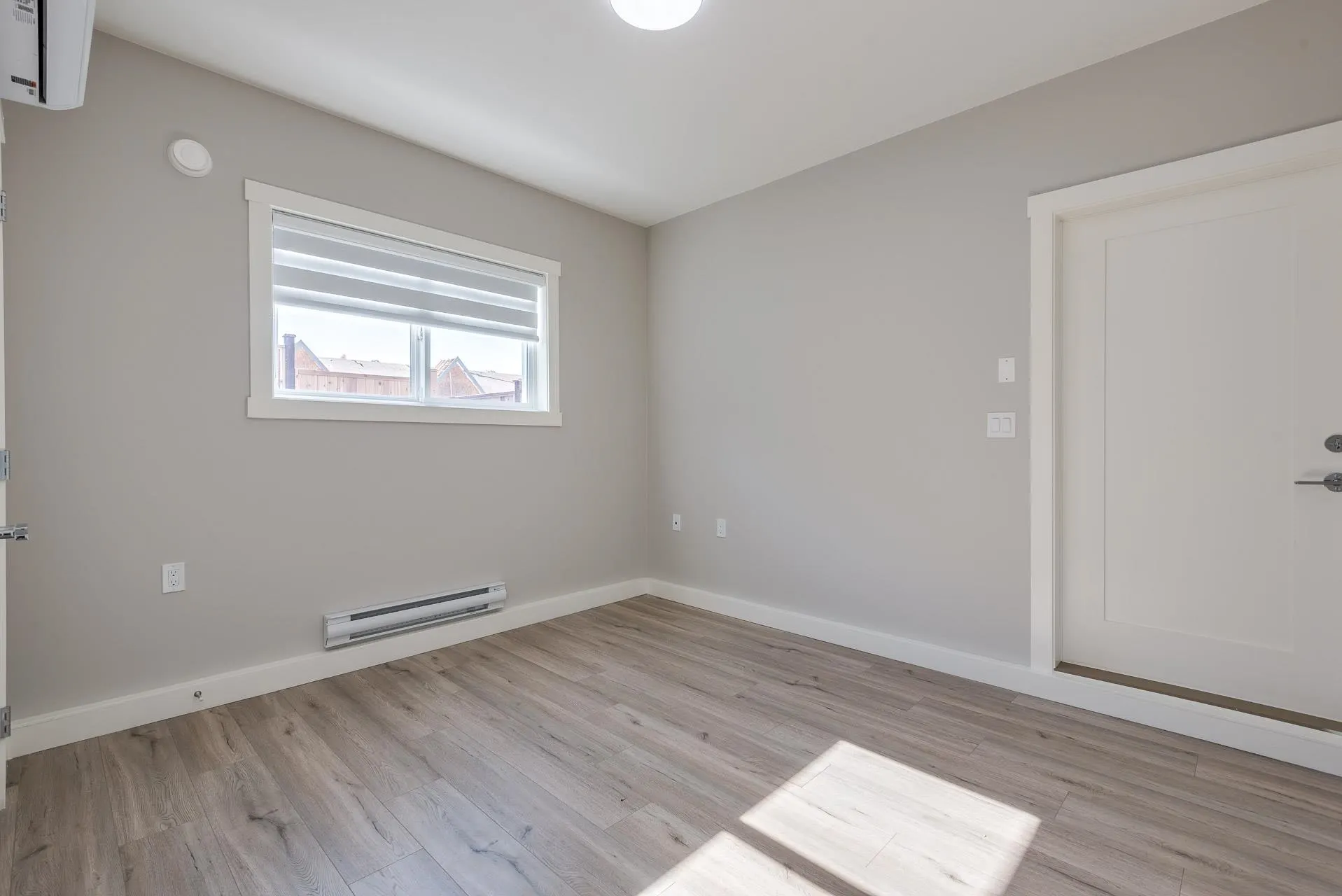 3558 Monson Crescent