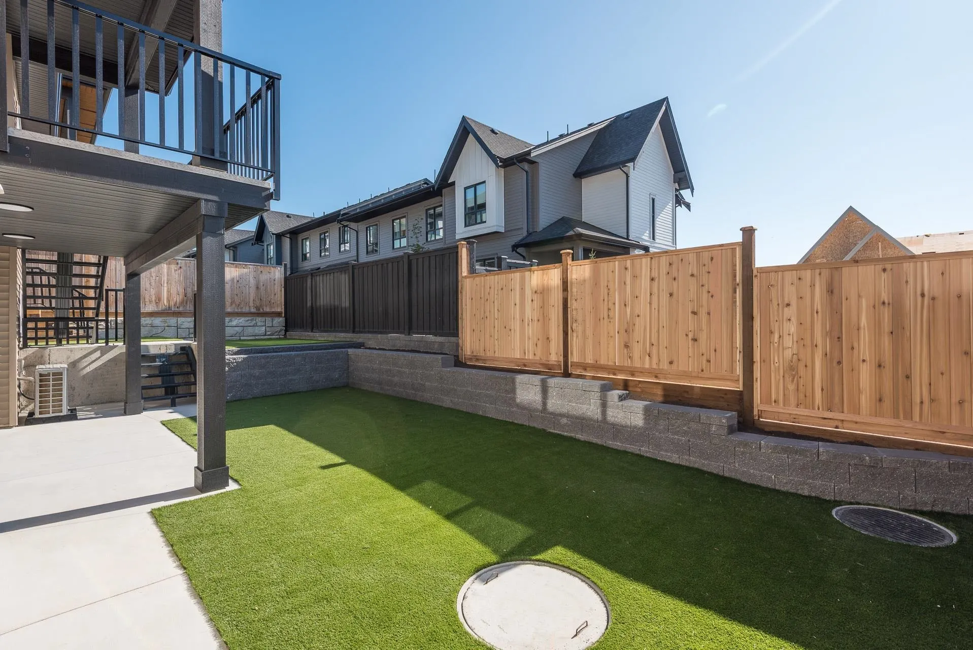 3558 Monson Crescent