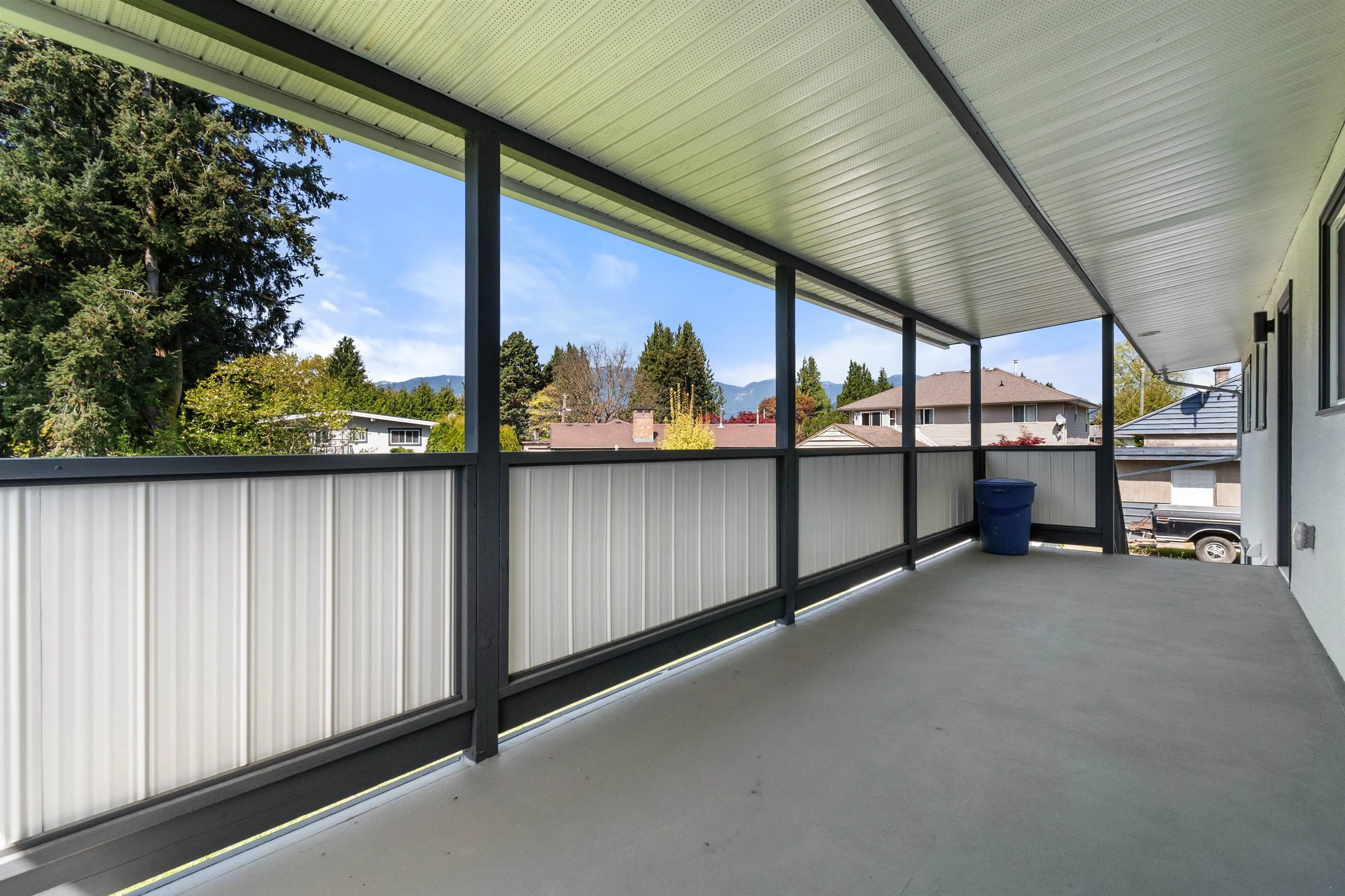 8783 Bellevue Drive