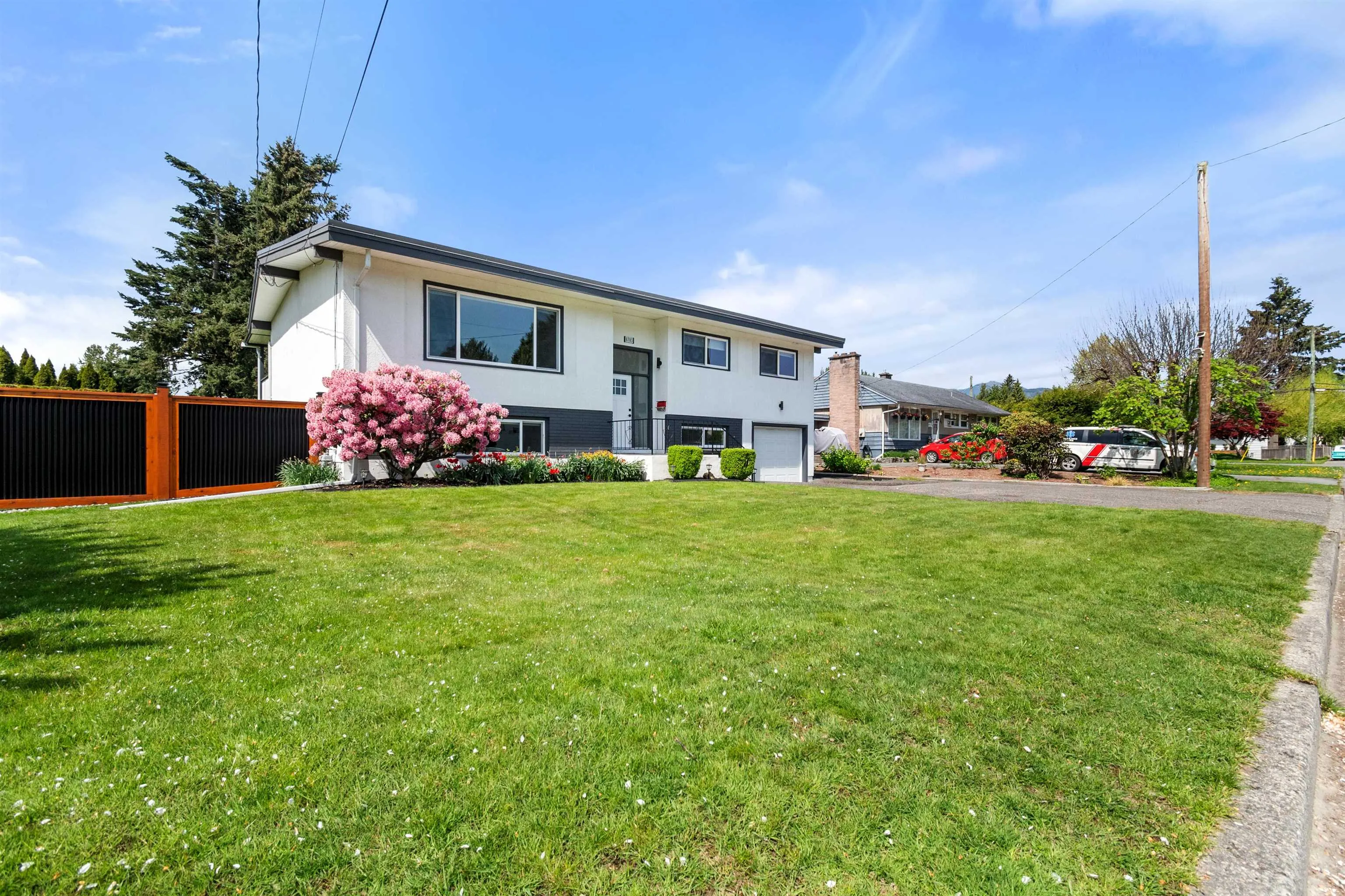 8783 Bellevue Drive