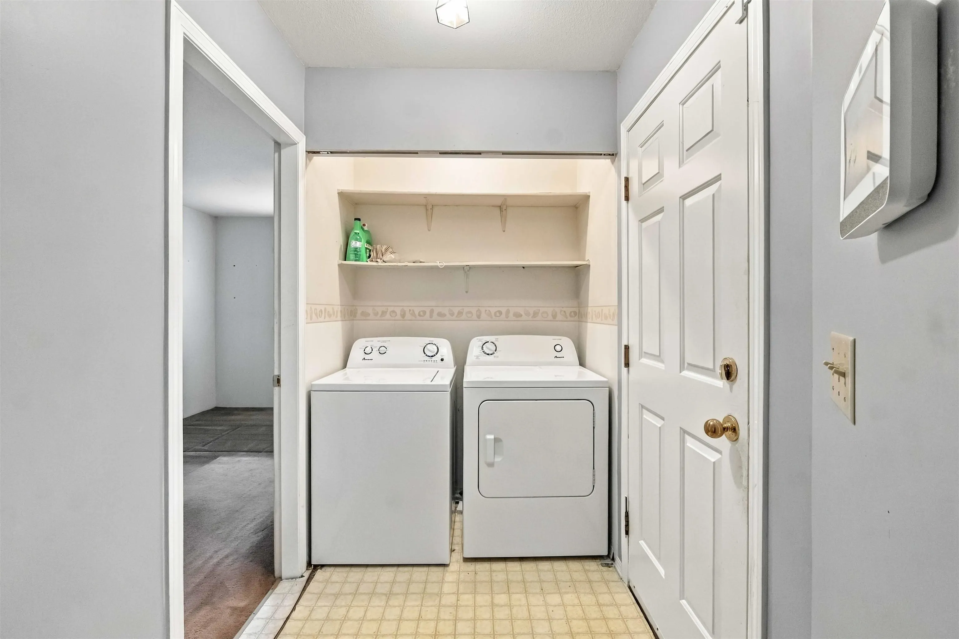 953 Captain Court