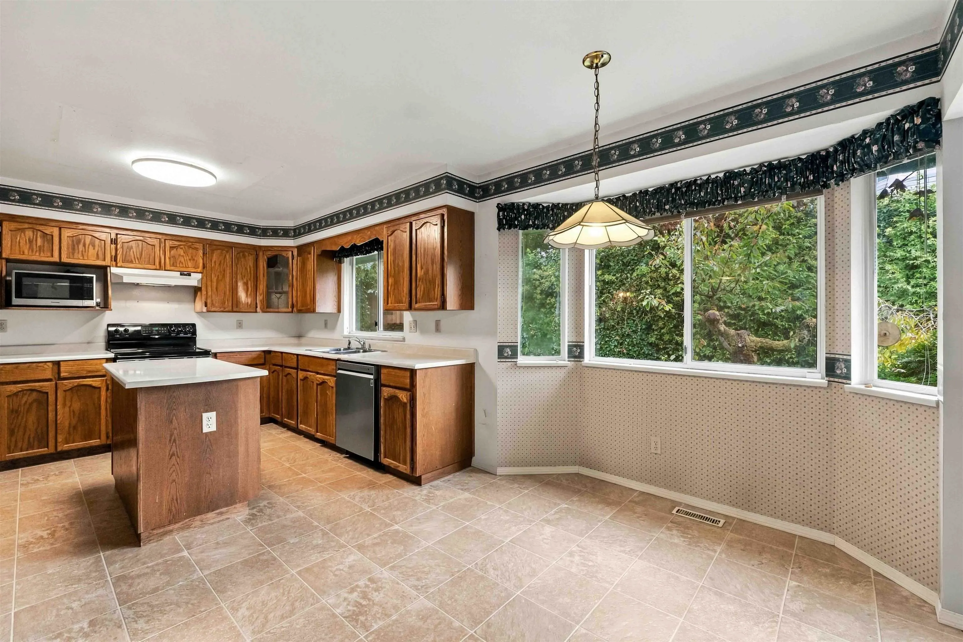 953 Captain Court