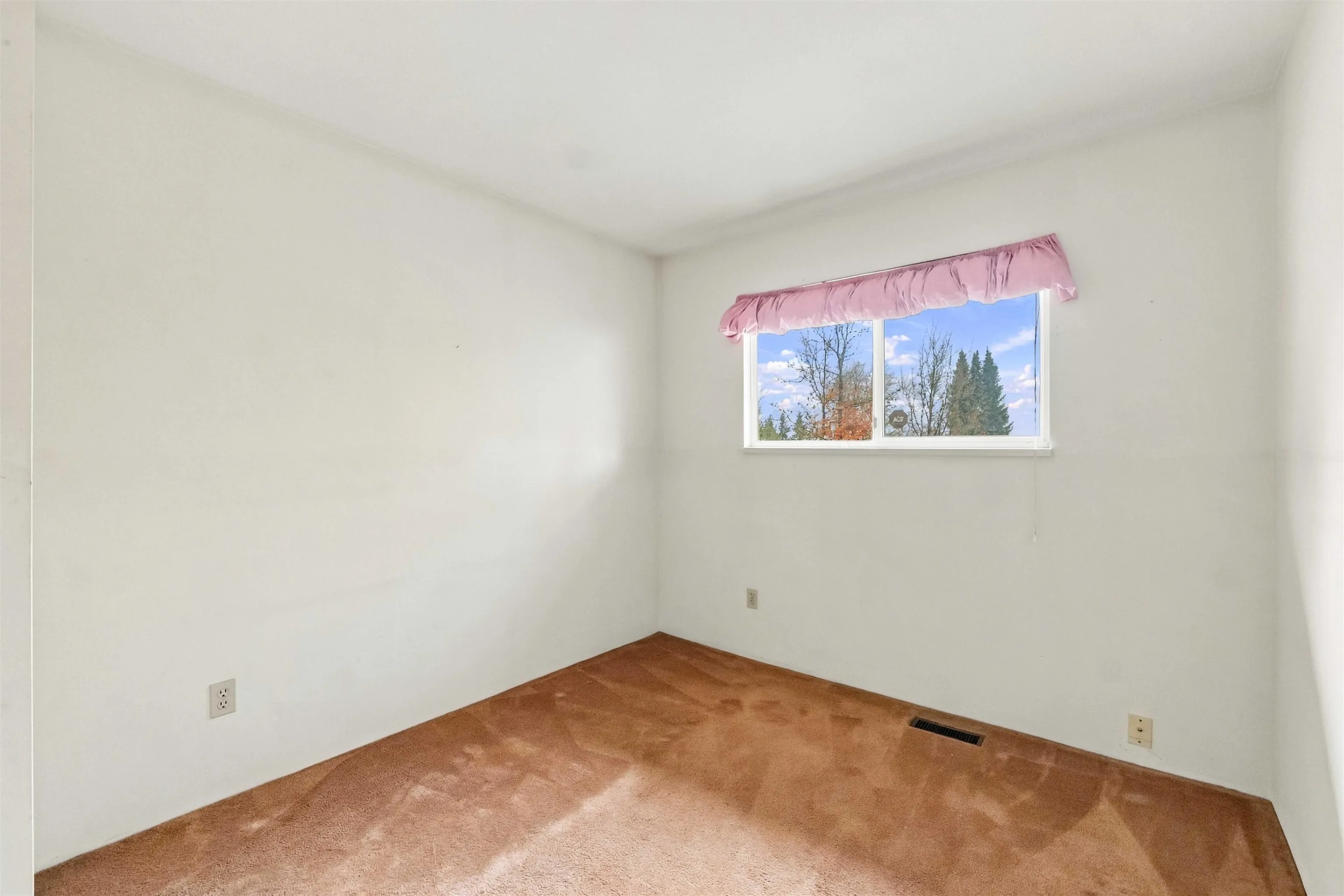 953 Captain Court