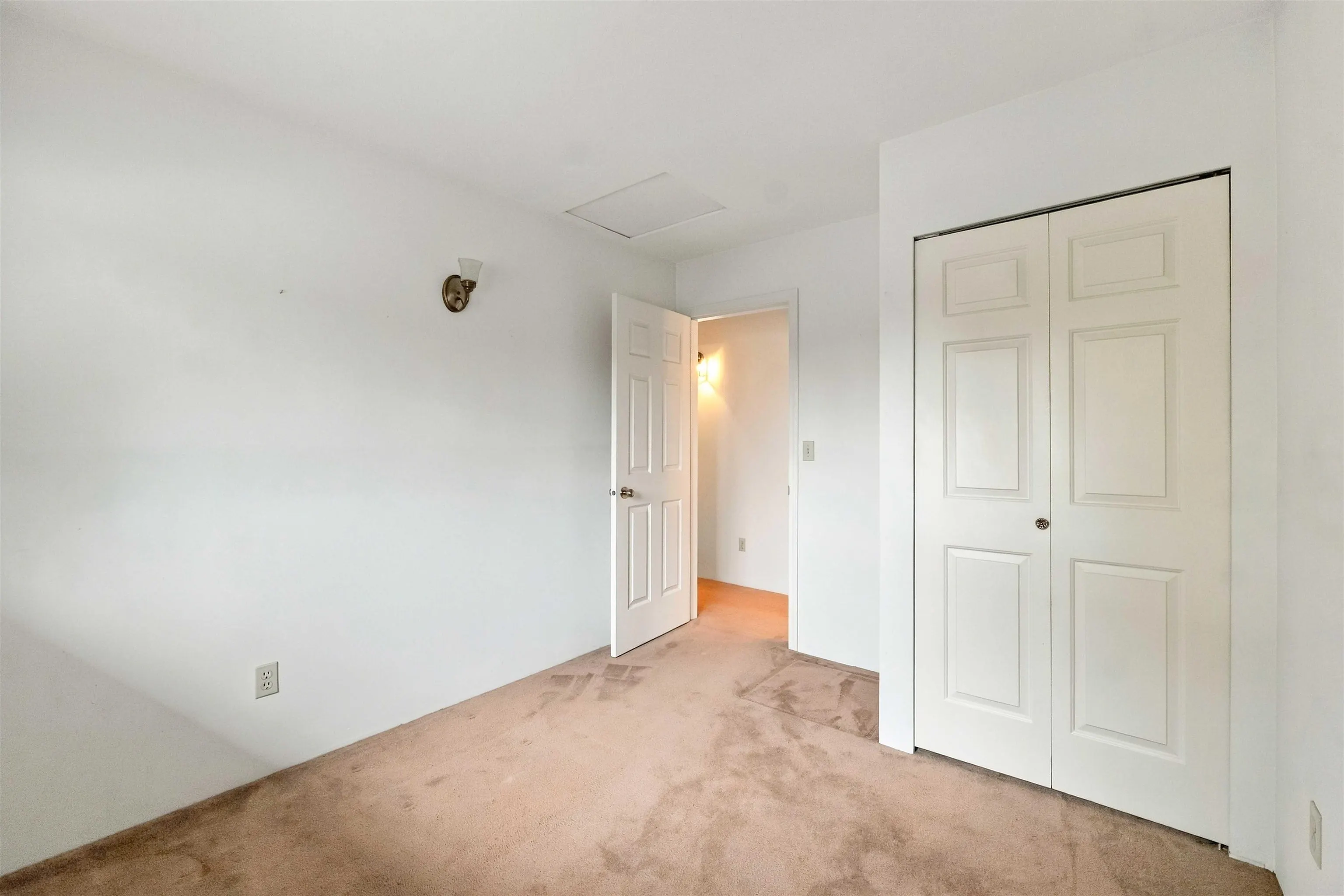 953 Captain Court