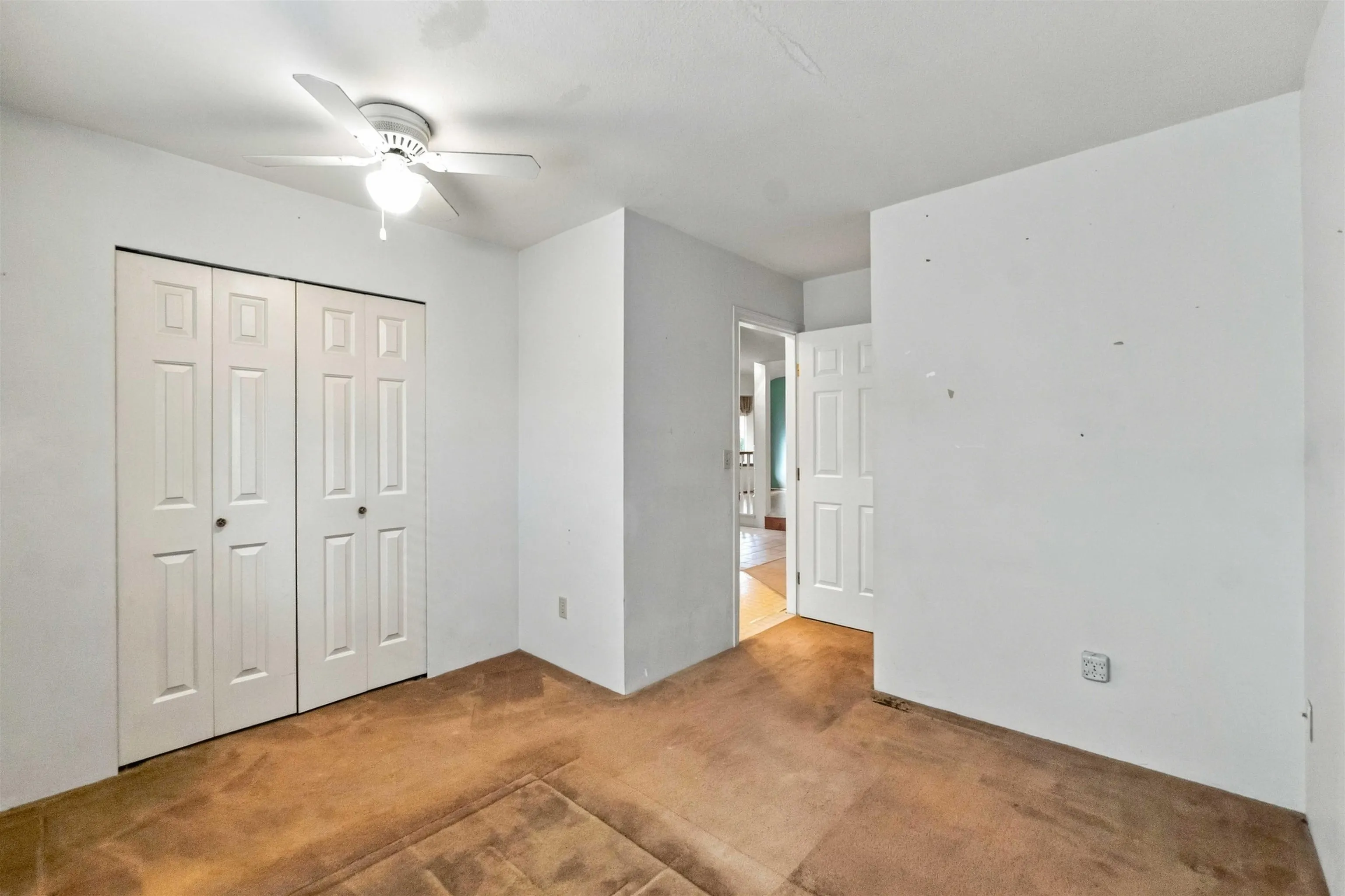 953 Captain Court