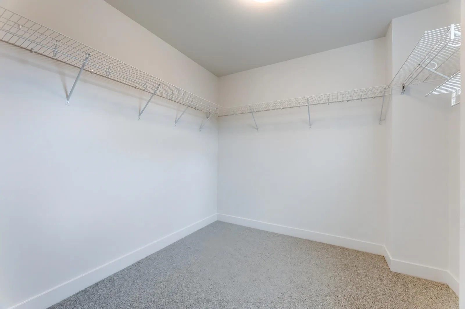 3421 Queenston Avenue #104